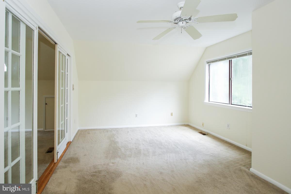 POTOMAC OUTSIDE - Residential