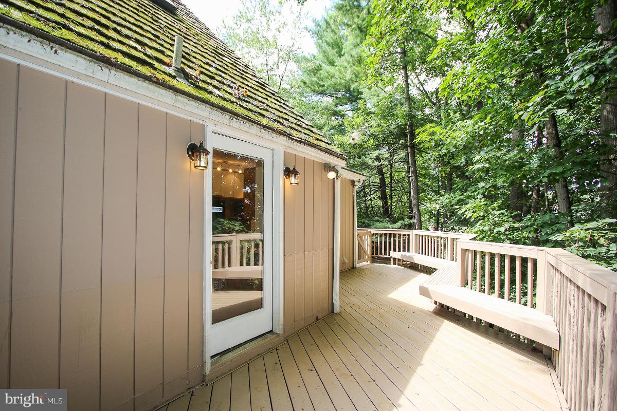 POTOMAC OUTSIDE - Residential