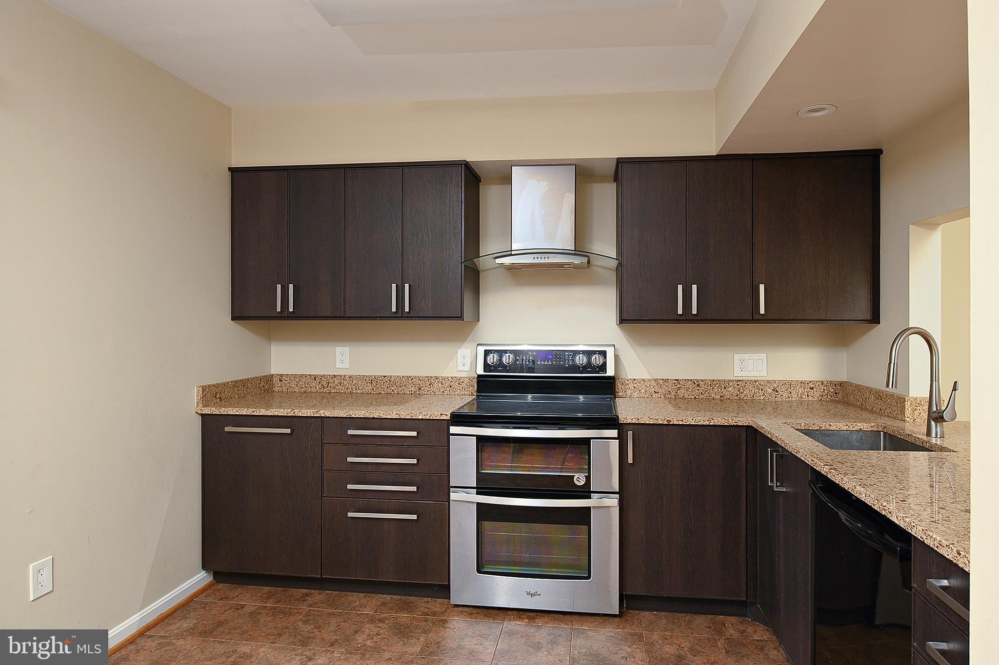 GLENSHIRE TOWNE - Residential