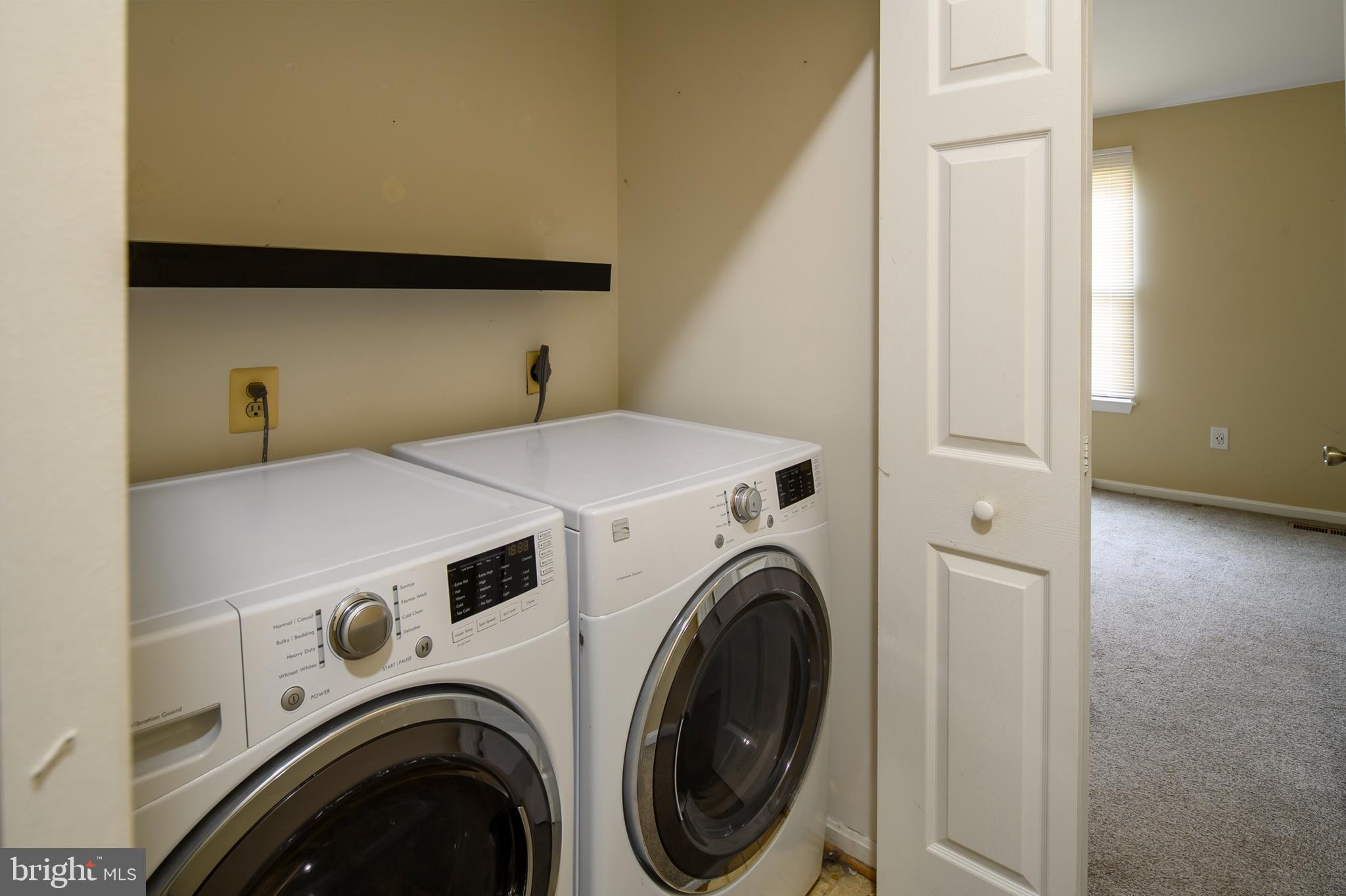 GLENSHIRE TOWNE - Residential