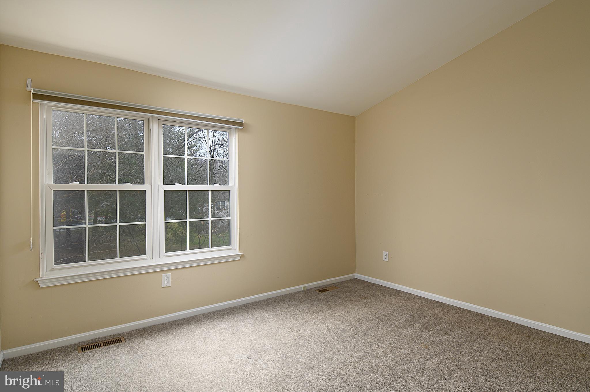 GLENSHIRE TOWNE - Residential