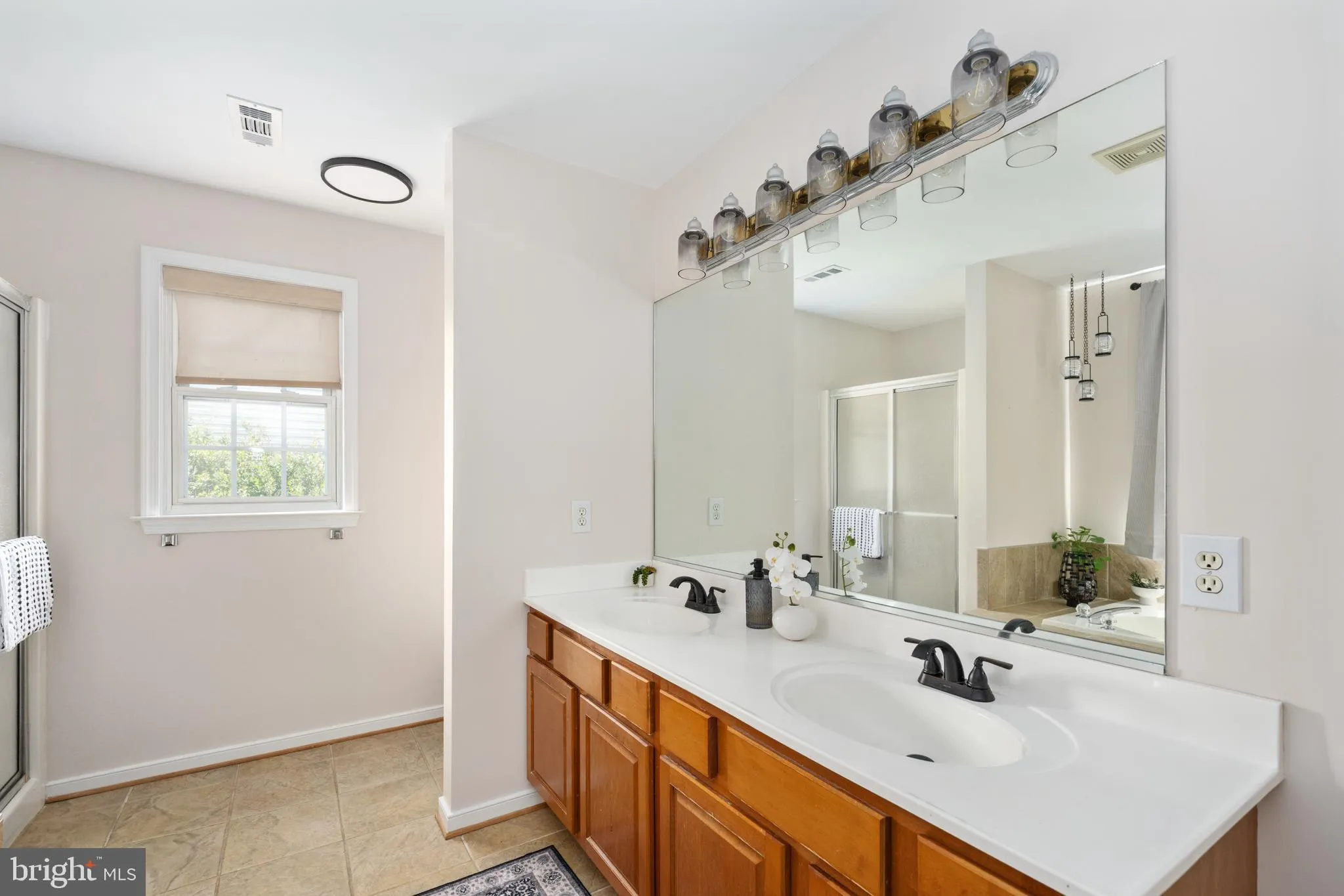 Fredericksburg, Virginia 22408, United States, 4 Bedrooms Bedrooms, ,3 BathroomsBathrooms,Residential,Active,160262