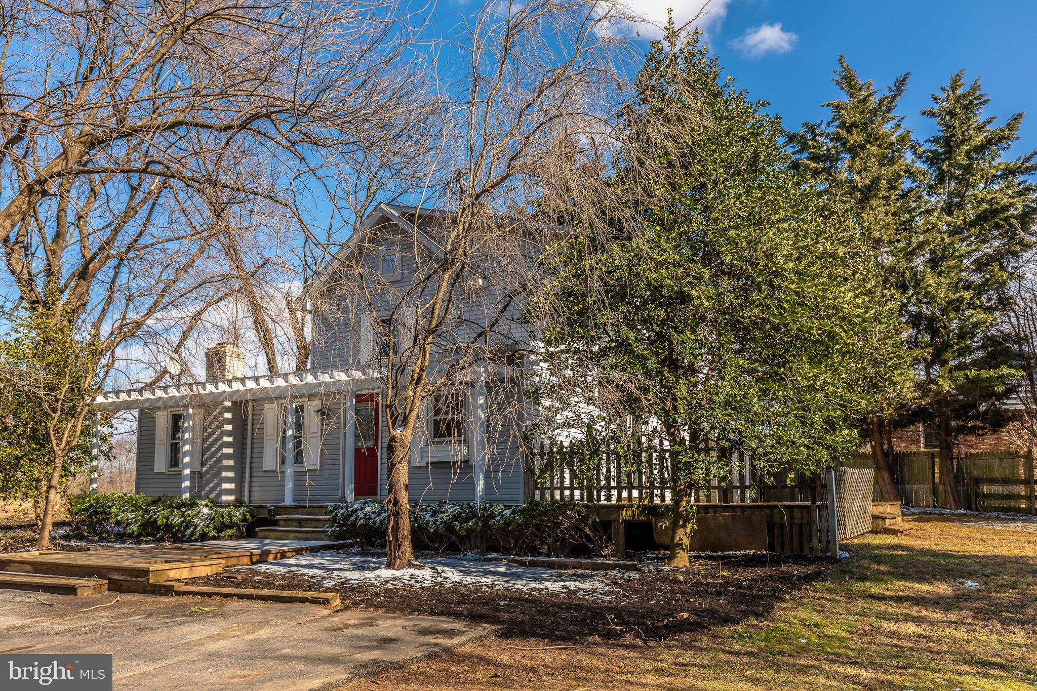 DAMASCUS OUTSIDE - Residential