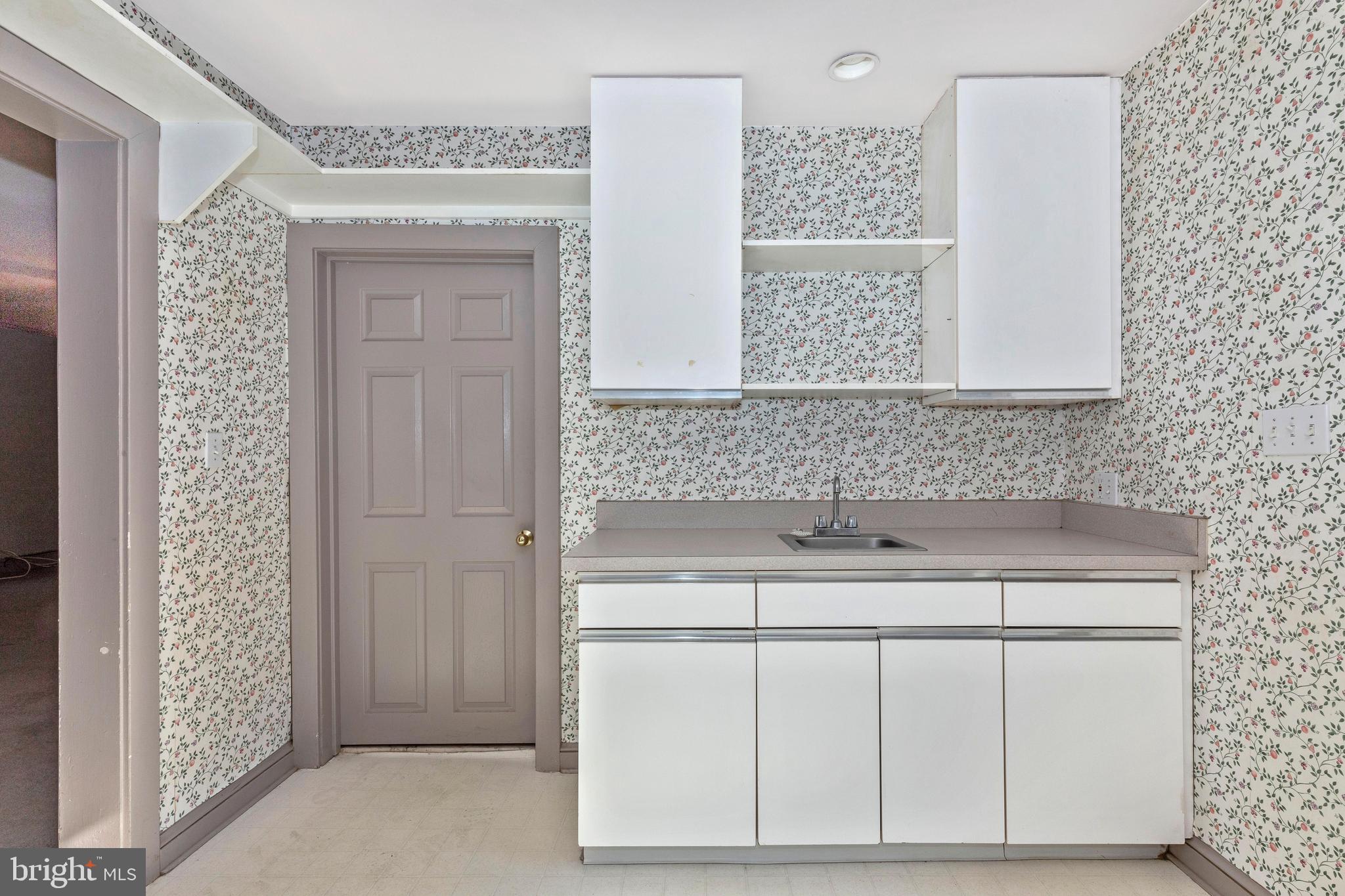 DAMASCUS OUTSIDE - Residential