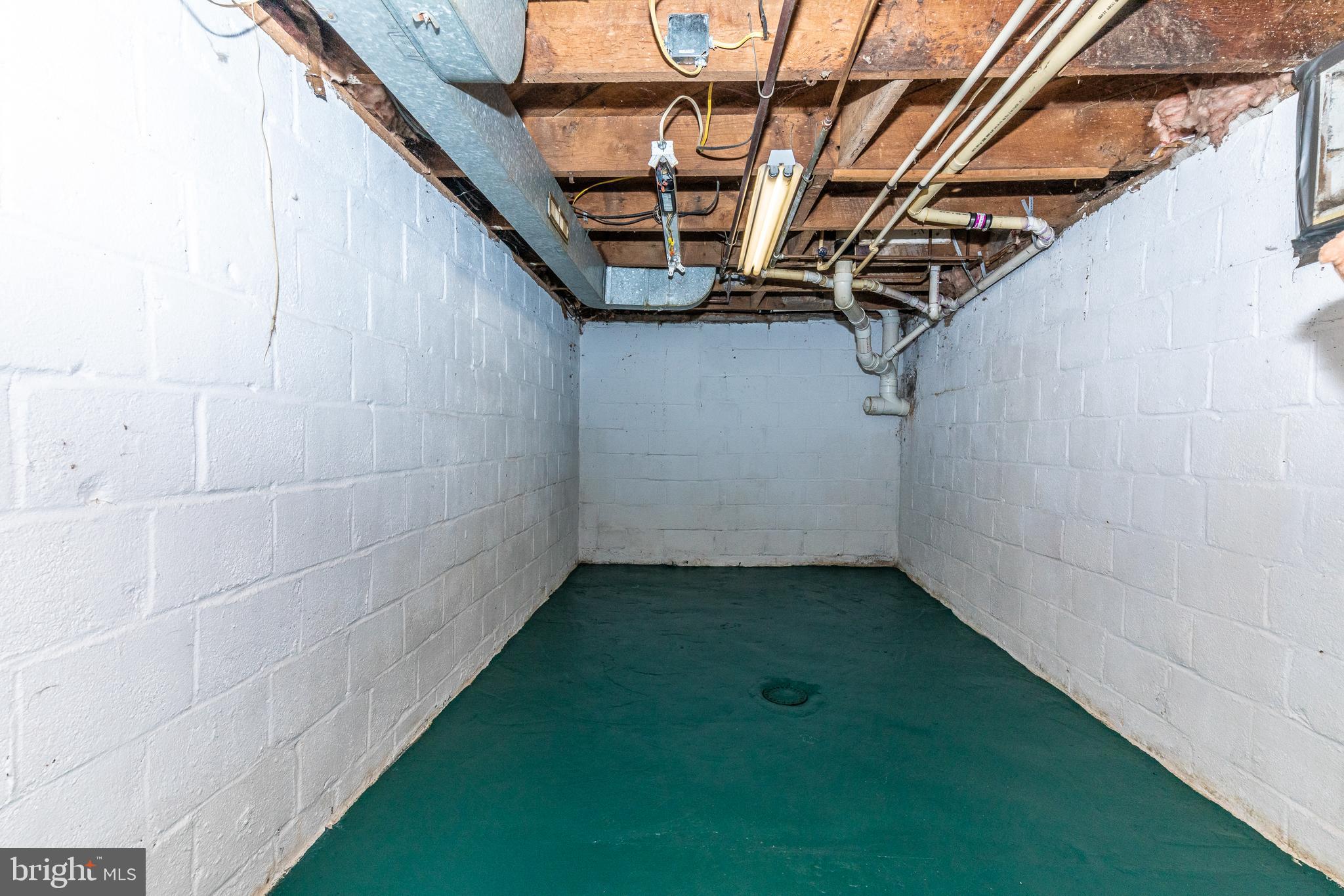 DAMASCUS OUTSIDE - Residential