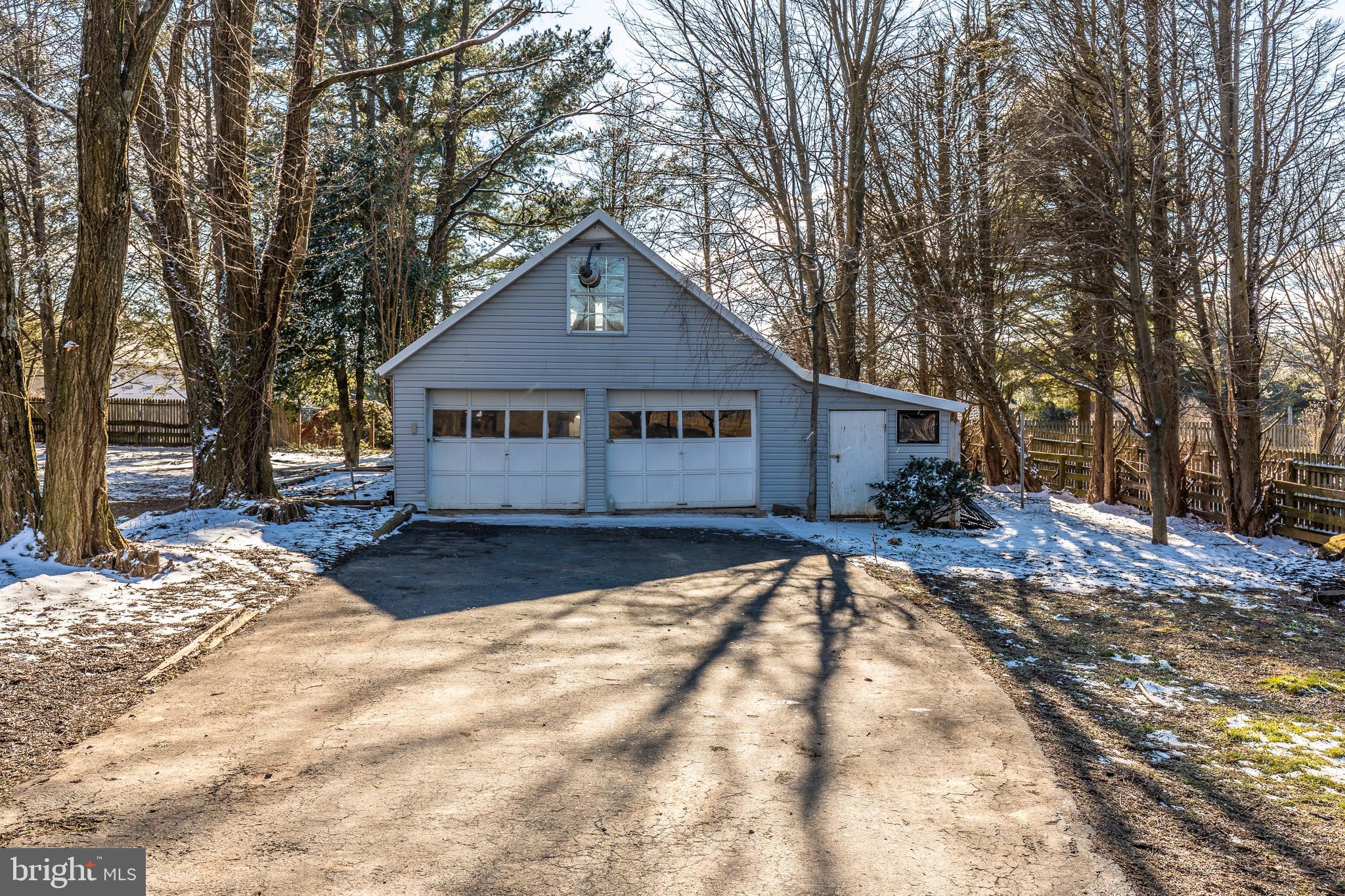 DAMASCUS OUTSIDE - Residential