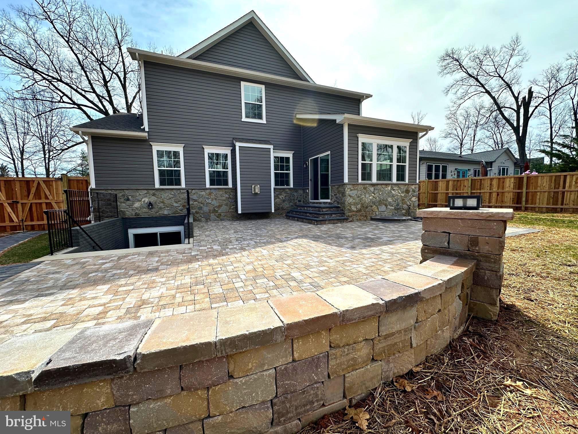 WASHINGTON GROVE - Residential