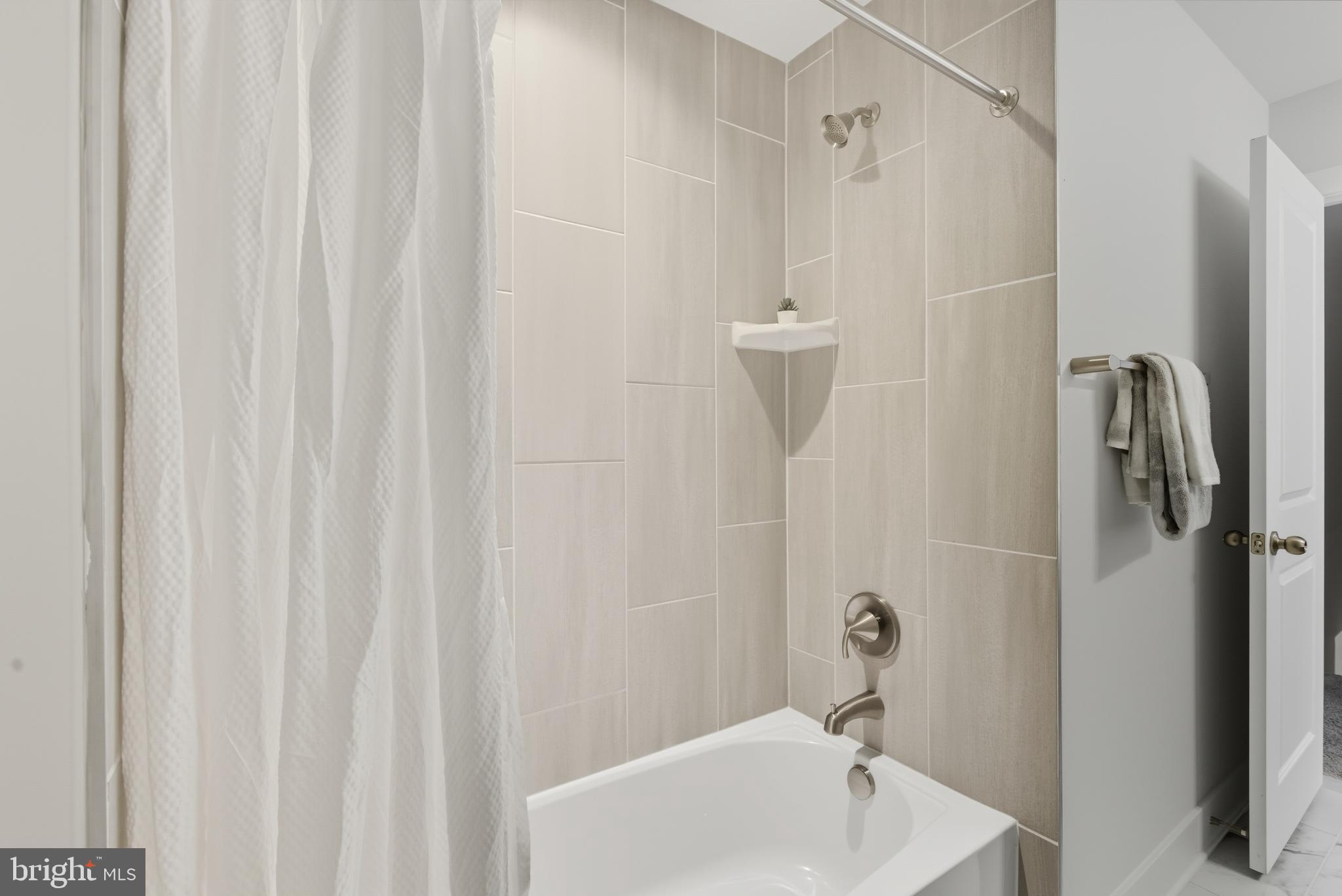 WASHINGTON GROVE - Residential