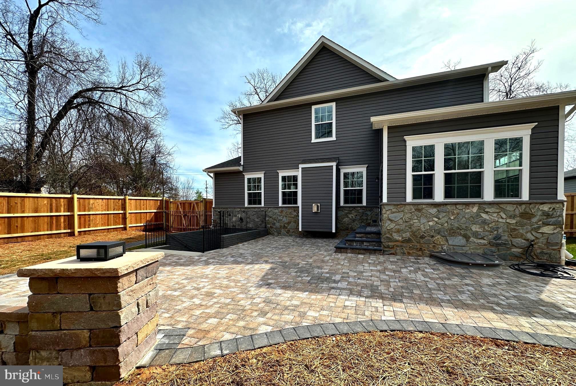 WASHINGTON GROVE - Residential