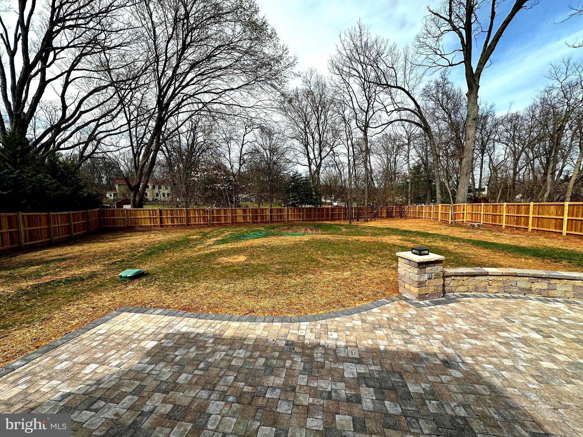 WASHINGTON GROVE - Residential