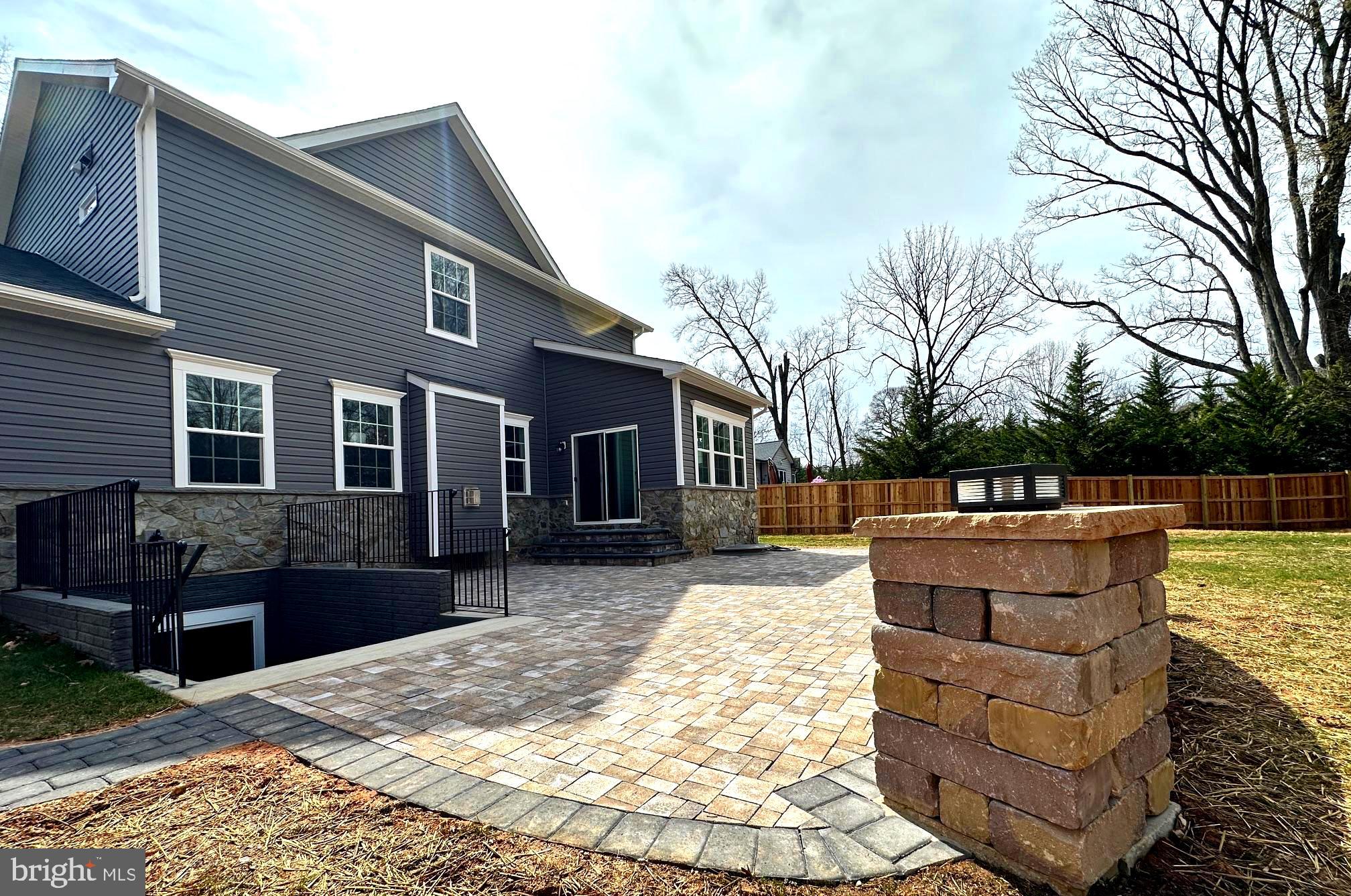 WASHINGTON GROVE - Residential