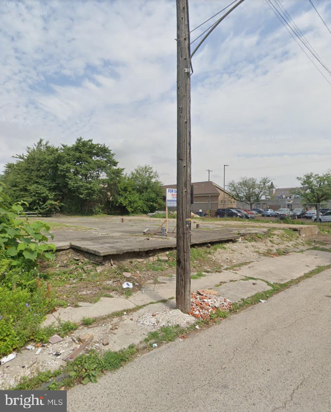 This CMX-2 zoned lot offers a wide range of opportunities for both commercial and residential development. Measuring 74 x 110 feet, with a total area of 8,121 square feet, it is perfectly suited for new construction, especially given the ongoing developments in the vicinity. Benefit from easy access to Ridge Ave, Sedgley Ave, Rt 13, and the vibrant Strawberry Mansion area. Drive by today and consider making an offer!
This can be purchased alone: 499K
BUYER RESPONSIBLE FOR U&O.
FULL PACKAGE 1,999,999
Property Listings:
$59,000 - 3427 N. 21st St., Philadelphia, PA
$79,000 - 3325 N. 20th St., Philadelphia, PA
$50,000 - 2006 N. 25th St., Philadelphia, PA
$140,000 - 2406 N. 18th St., Philadelphia, PA - 2408 N. 18th St., Philadelphia, PA - 2410 N. 18th St., Philadelphia, PA
$40,000 - 2235 N. 18th St., Philadelphia, PA
$120,000 - 803 N. 50th St., Philadelphia, PA - 805 N. 50th St., Philadelphia, PA - 807 N. 50th St., Philadelphia, PA
$110,000 - 2319-2323 N. Smedley St., Philadelphia, PA
$60,000 - 1323 W. Somerset St., Philadelphia, PA -
$60,000- 1341 W. Somerset St., Philadelphia, PA
$32,000 - 2532 W. Arizona St., Philadelphia, PA
$140,500 - 1429-1433 W. Bristol St., Philadelphia, PA
$40,000 - 2601 N. 12th St., Philadelphia, PA
$17,999 - 2466 N. Stanley St., Philadelphia, PA
$80,000 - 1529 W. York St., Philadelphia, PA
$49,000 - 2017 W. York St., Philadelphia, PA
$450,000 - 827 W. Cumberland St., Philadelphia, PA - 825 W. Cumberland St., Philadelphia, PA - 817-823 W. Cumberland St., Philadelphia, PA
Why Invest? - Flexible Options: Choose to buy properties individually or as a complete package to suit your investment goals. - Prime Locations: Each lot is located in a growing neighborhood, offering tremendous development potential. - Drive-By Viewing: Interested buyers are encouraged to drive by the properties to envision their potential. Don’t miss out on this fantastic opportunity to invest in Philadelphia real estate! Reach out today to learn more or to schedule a visit. Act quickly—these deals won’t last long!
