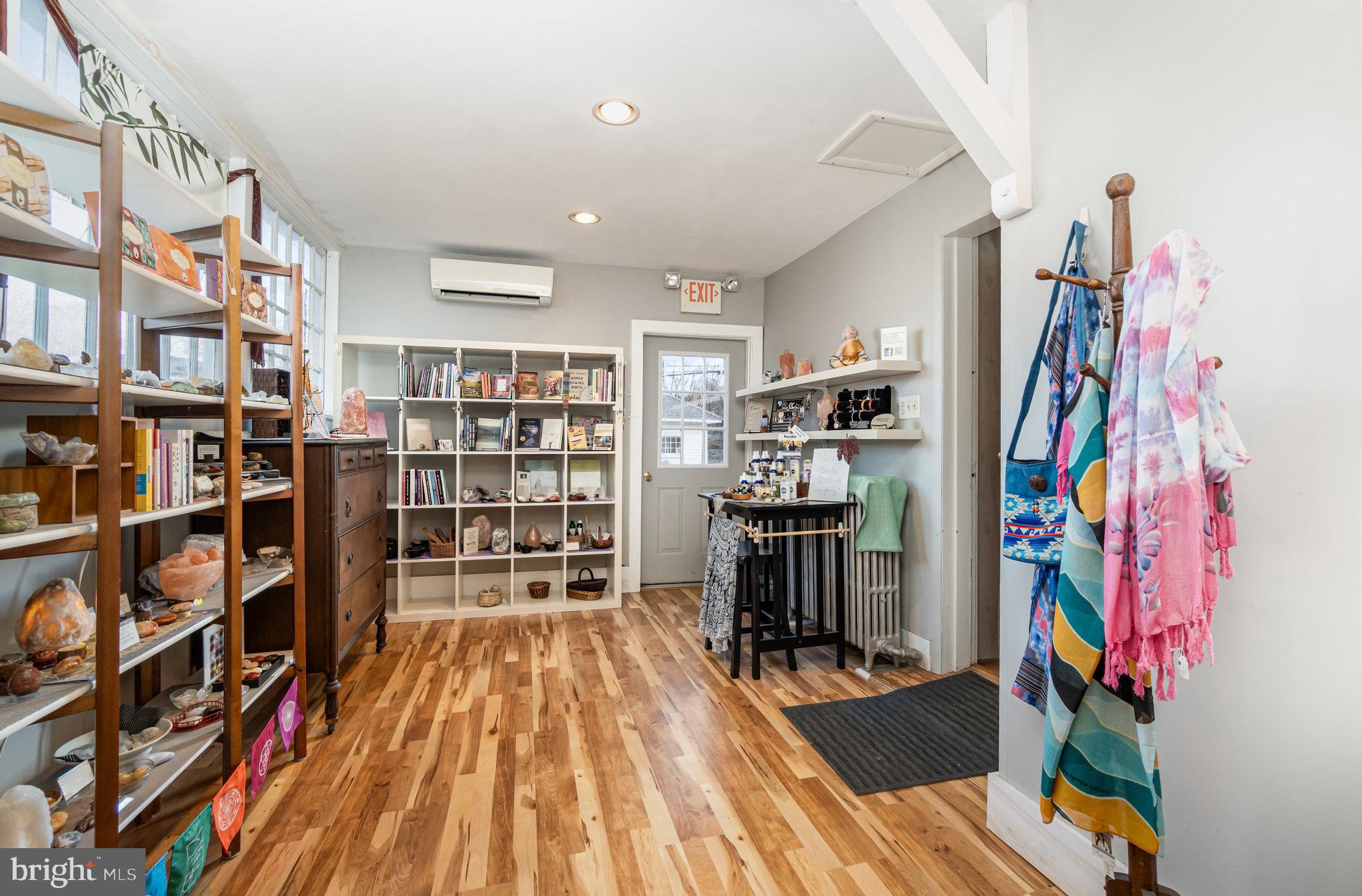 NEWPORT - Residential