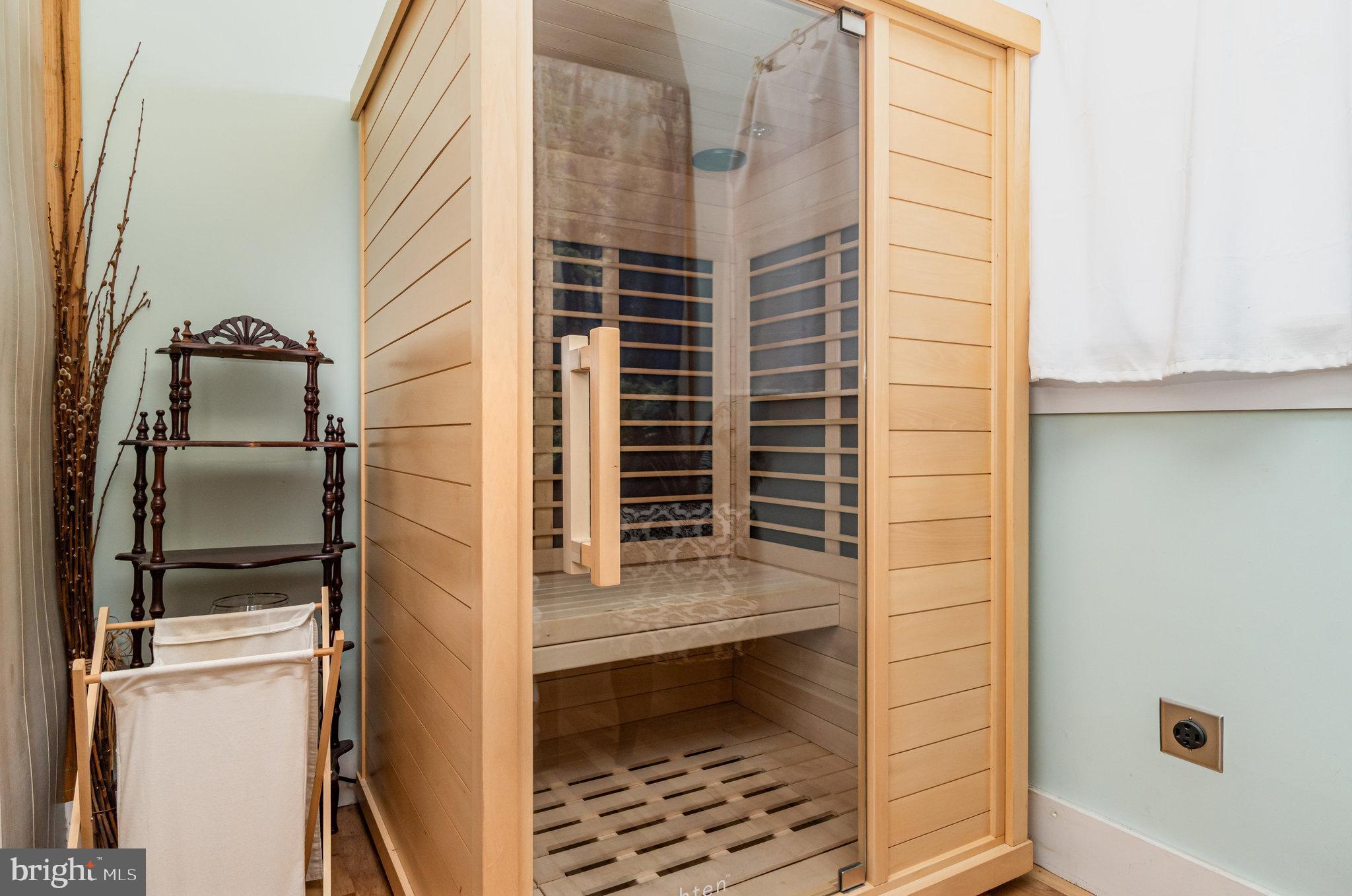 NEWPORT - Residential