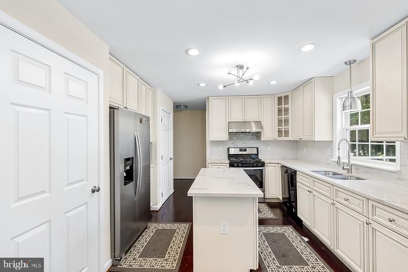 3660 SERENDIPITY ROAD