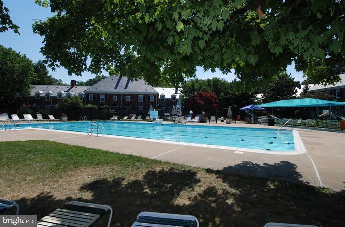 FAIRLINGTON GLEN - Residential