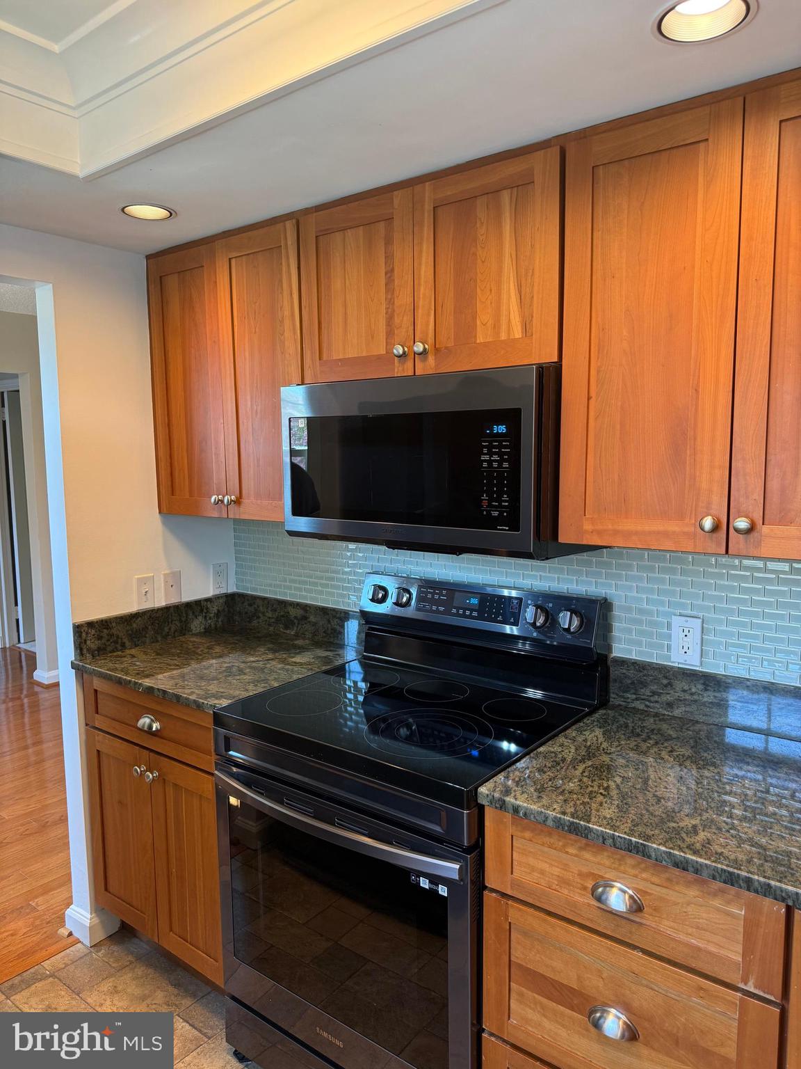 FAIRLINGTON GLEN - Residential