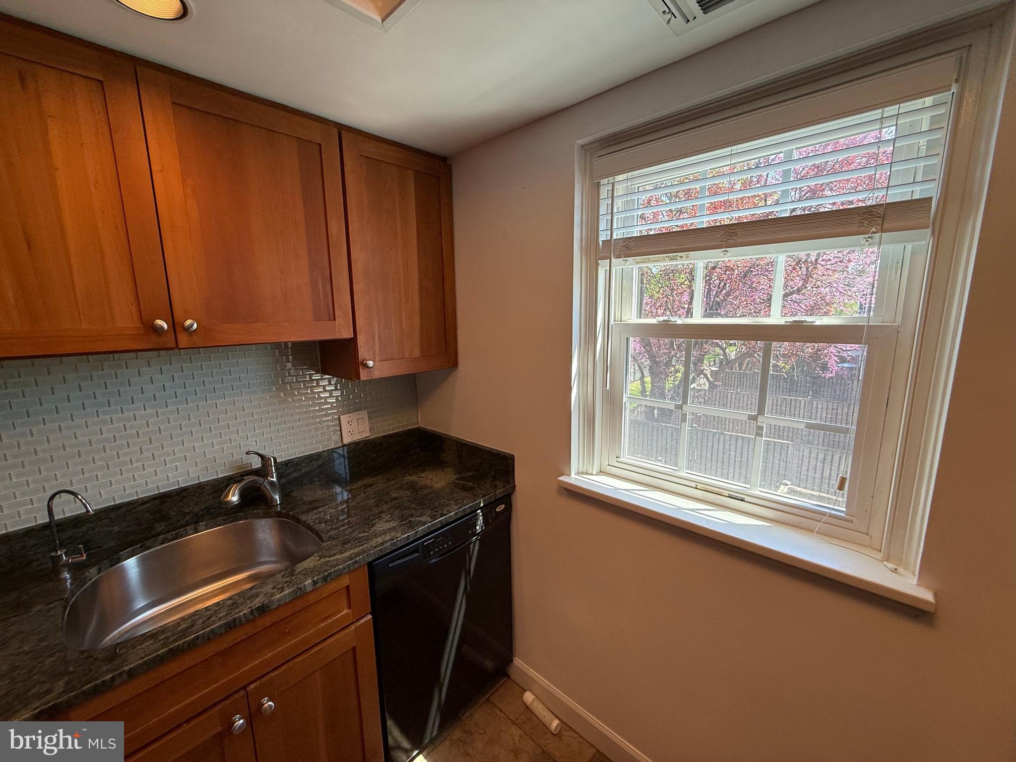 FAIRLINGTON GLEN - Residential