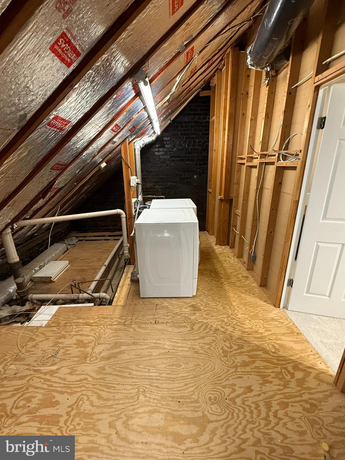 FAIRLINGTON GLEN - Residential