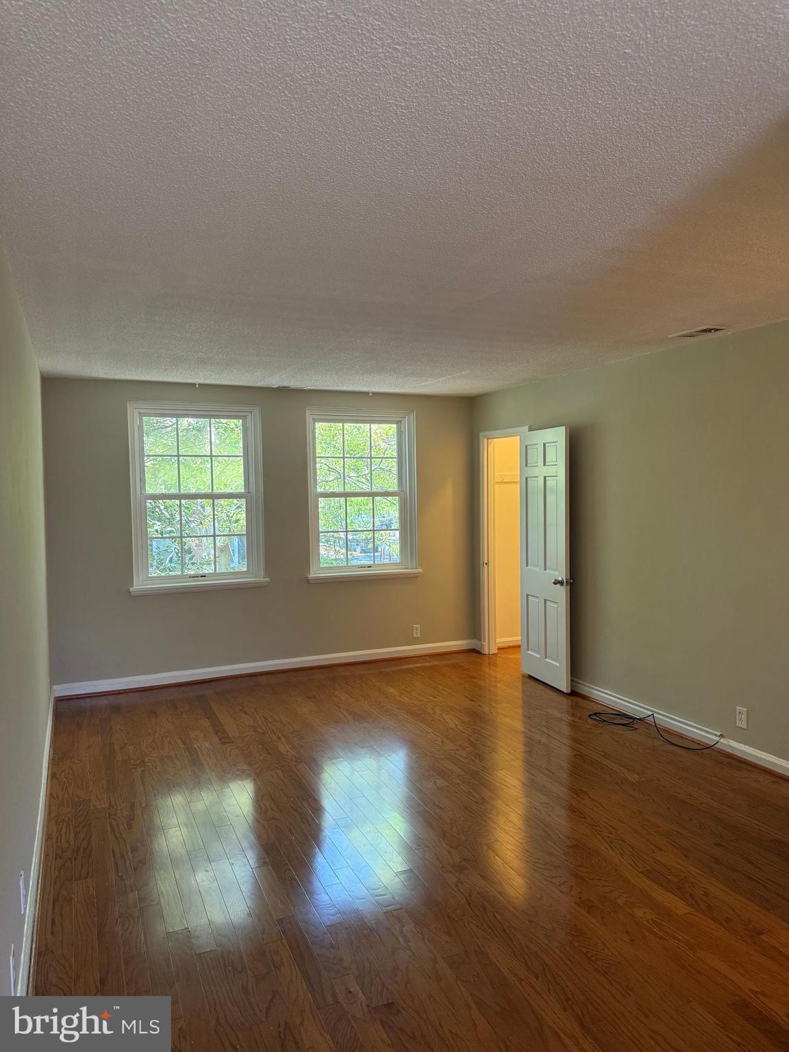 FAIRLINGTON GLEN - Residential