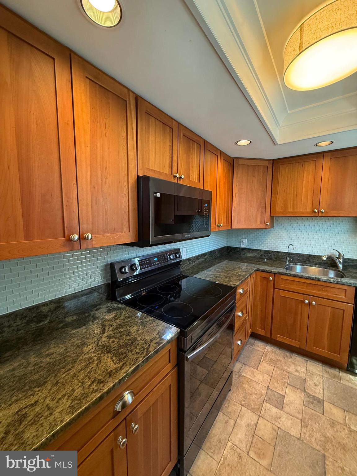 FAIRLINGTON GLEN - Residential