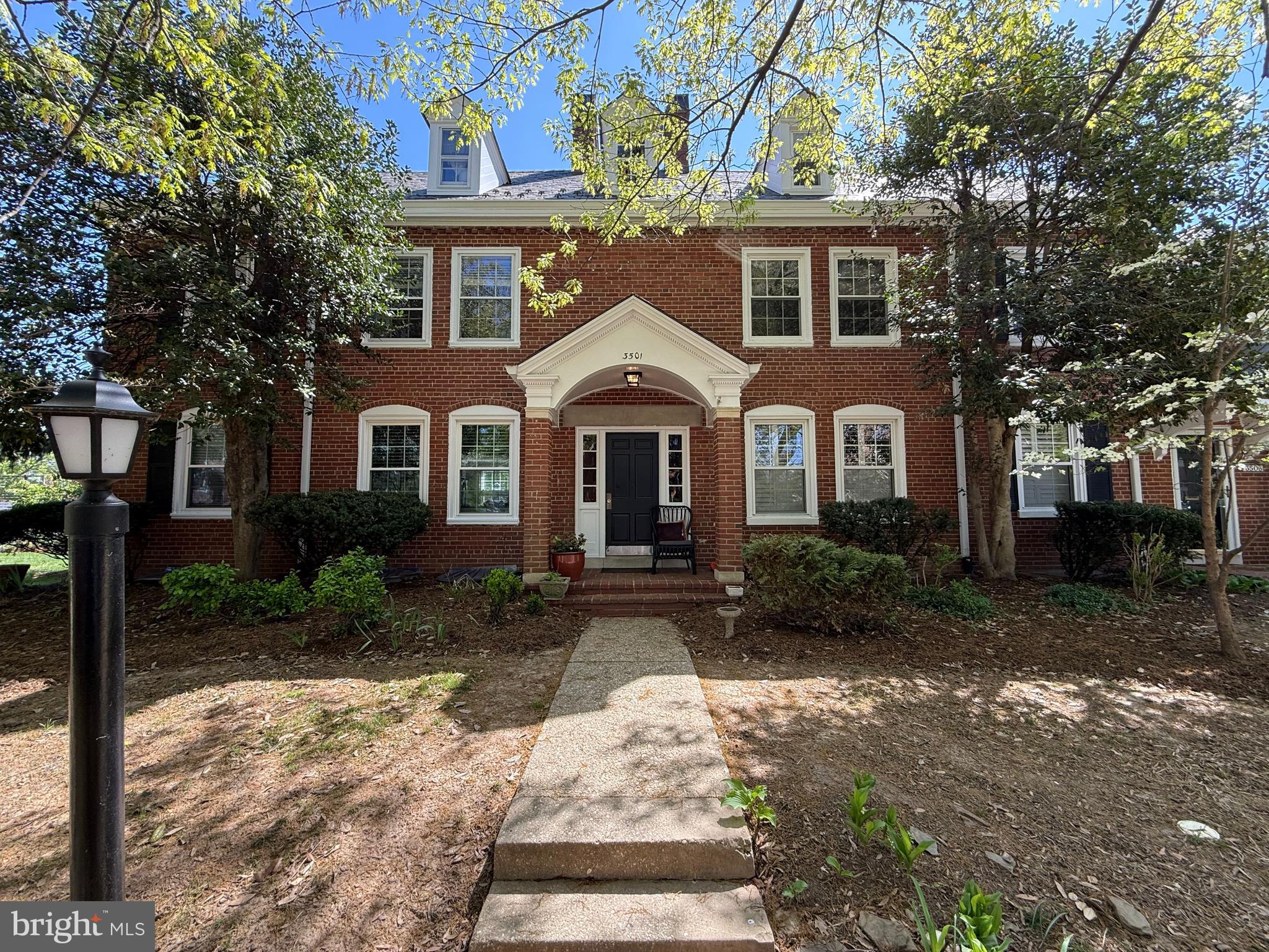 FAIRLINGTON GLEN - Residential