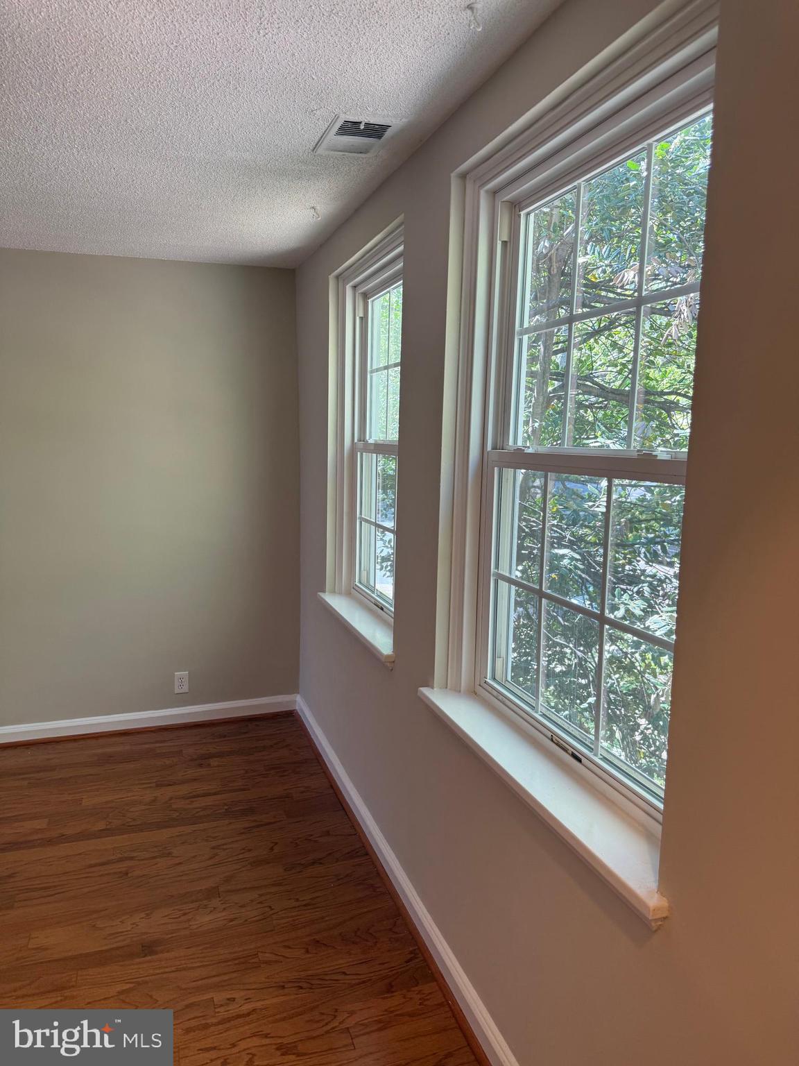 FAIRLINGTON GLEN - Residential