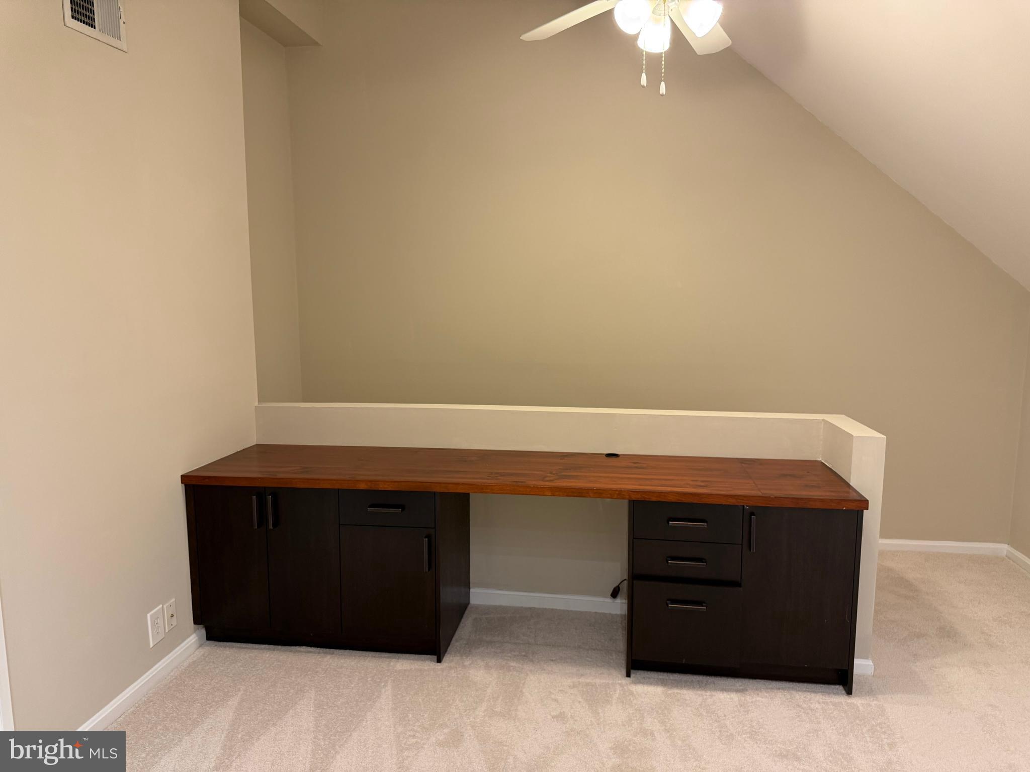 FAIRLINGTON GLEN - Residential