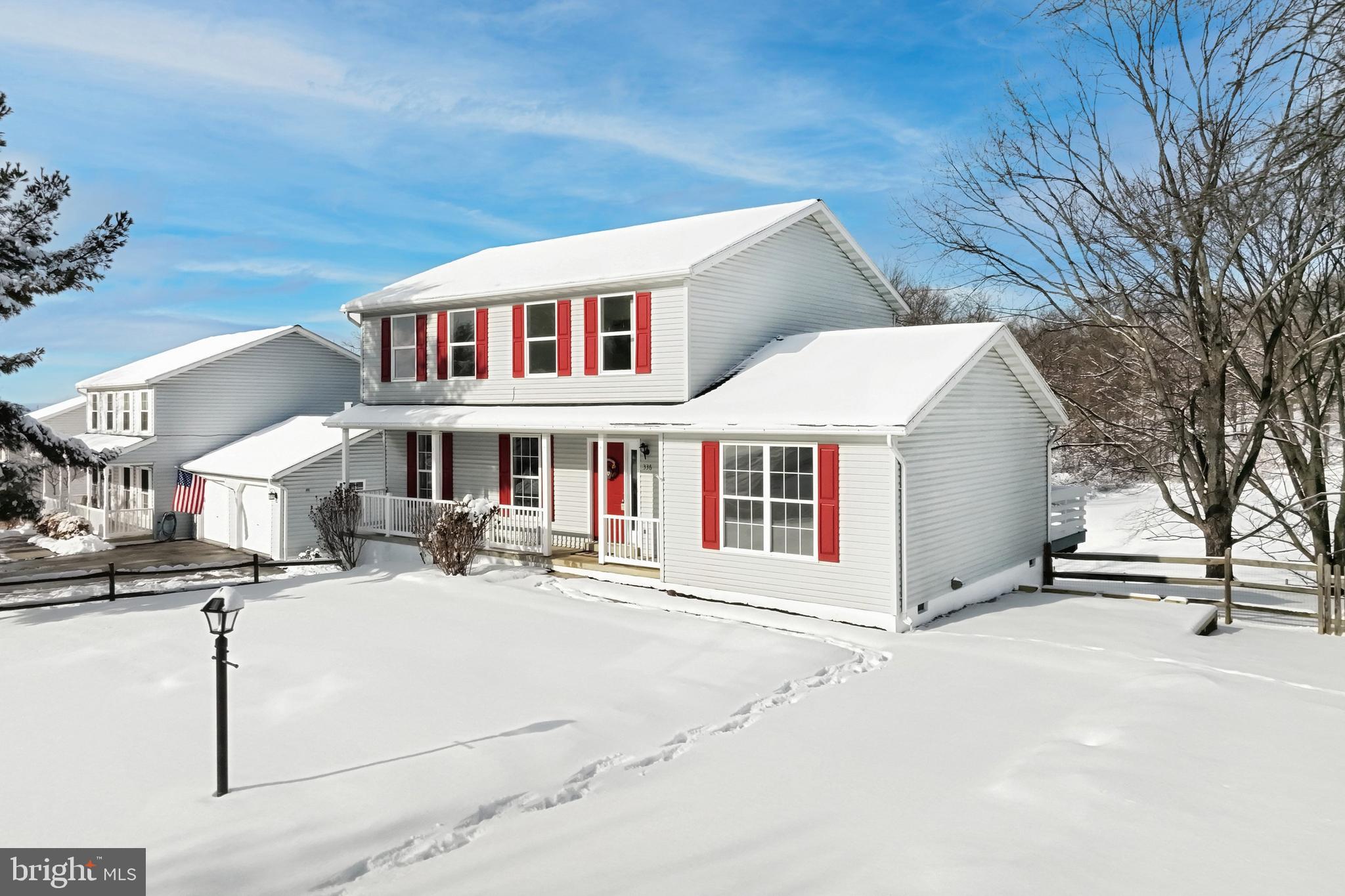 HALL ESTATES - Residential