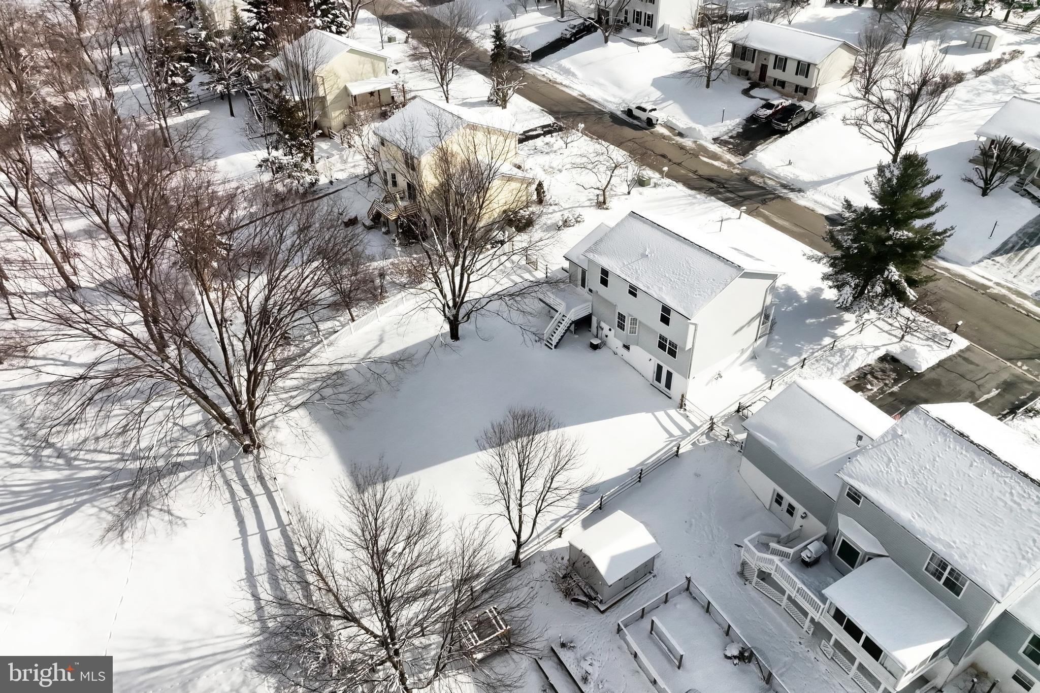 HALL ESTATES - Residential