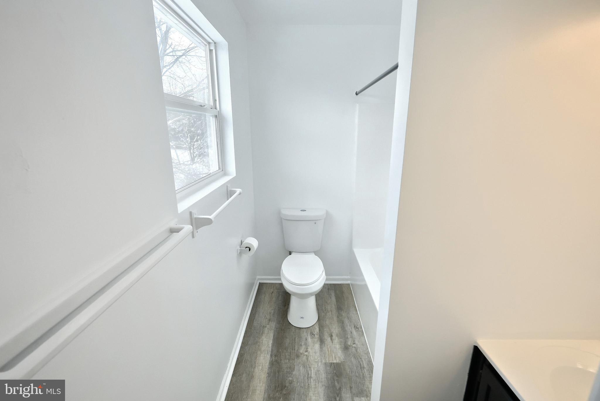 HALL ESTATES - Residential