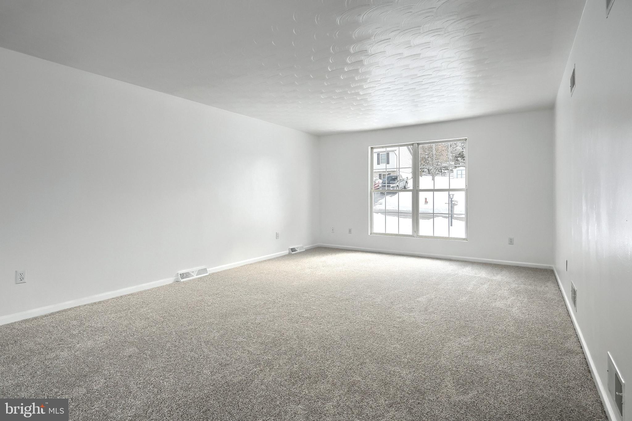 HALL ESTATES - Residential