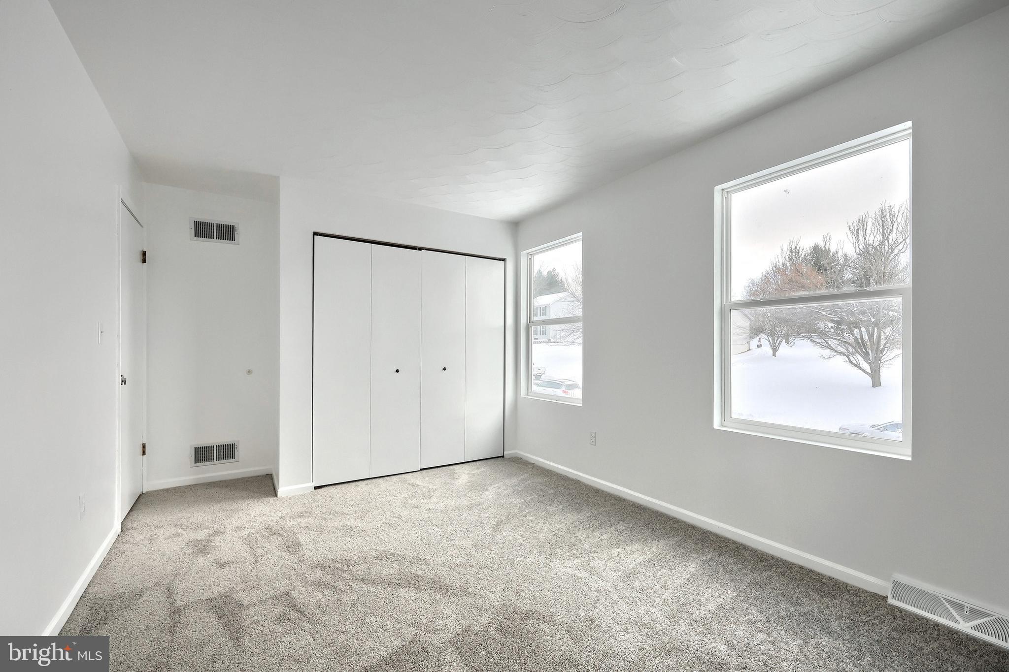 HALL ESTATES - Residential