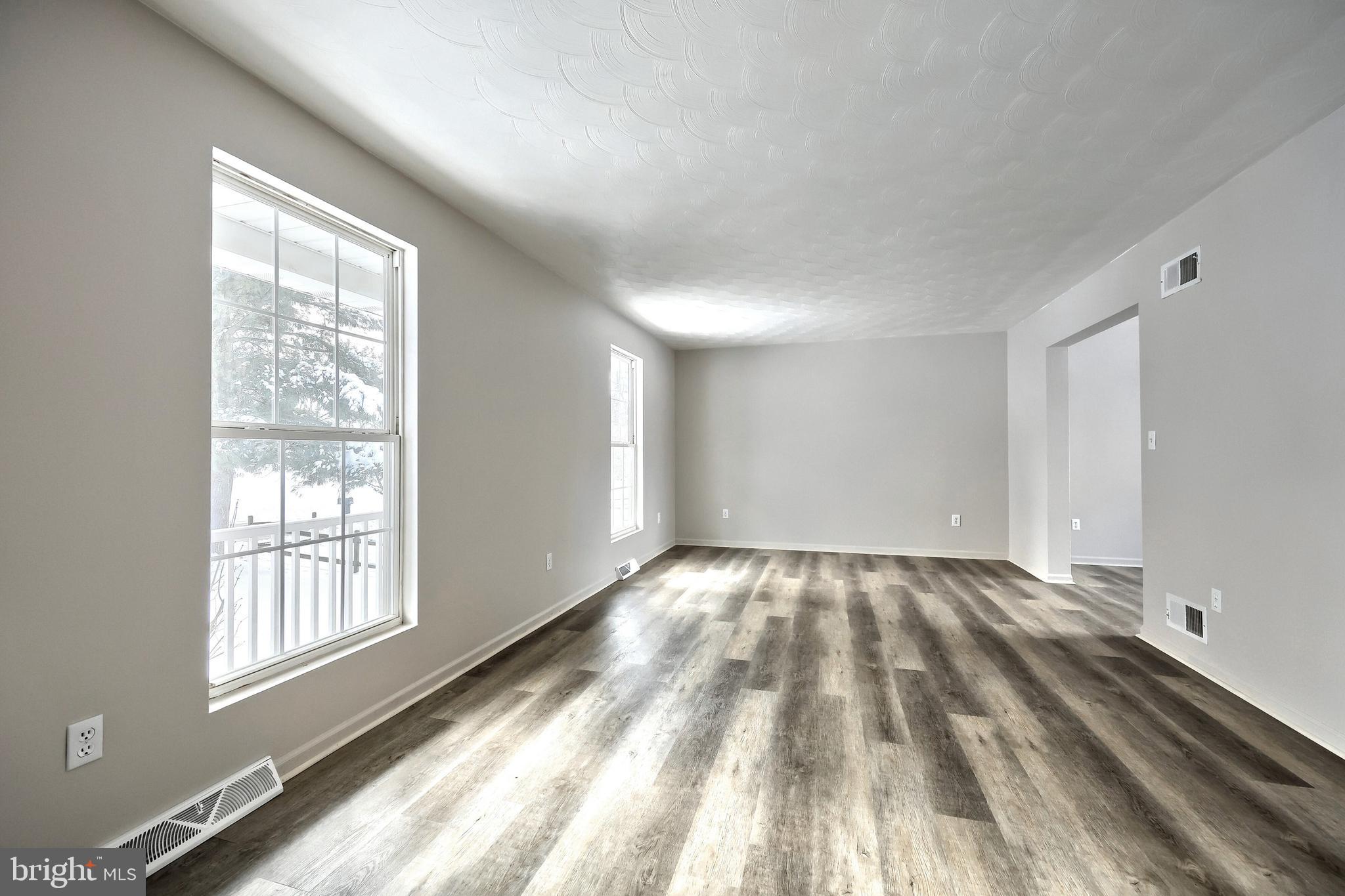 HALL ESTATES - Residential