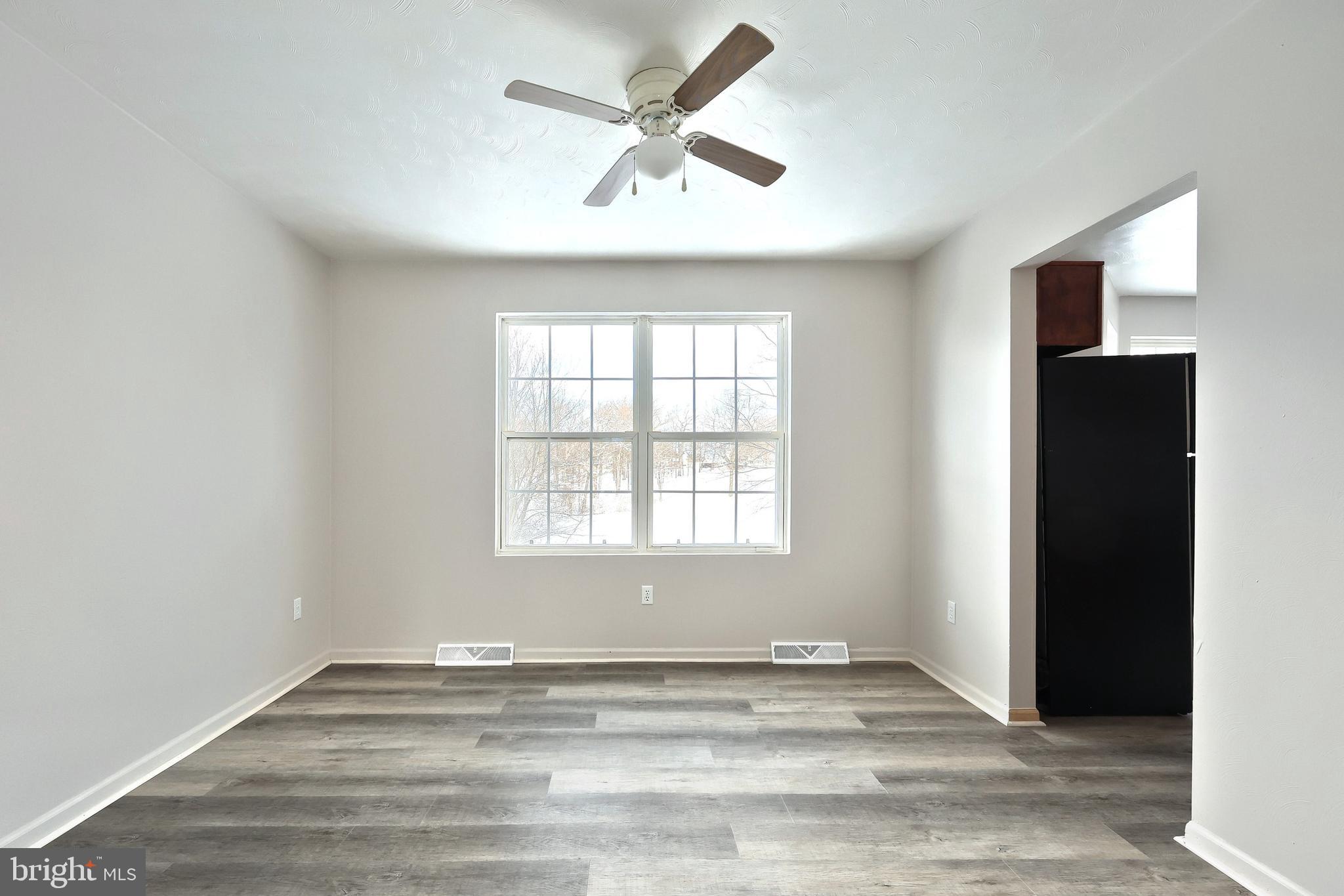 HALL ESTATES - Residential