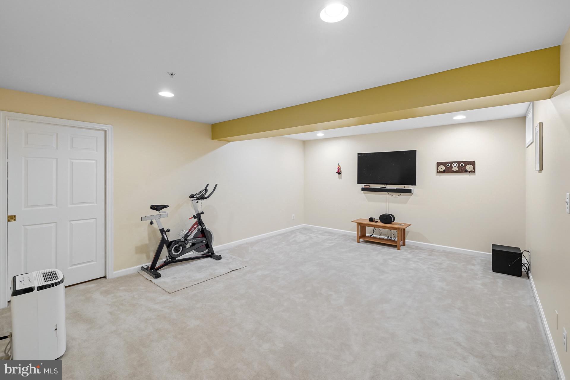 SADDLEBROOK WEST - Residential