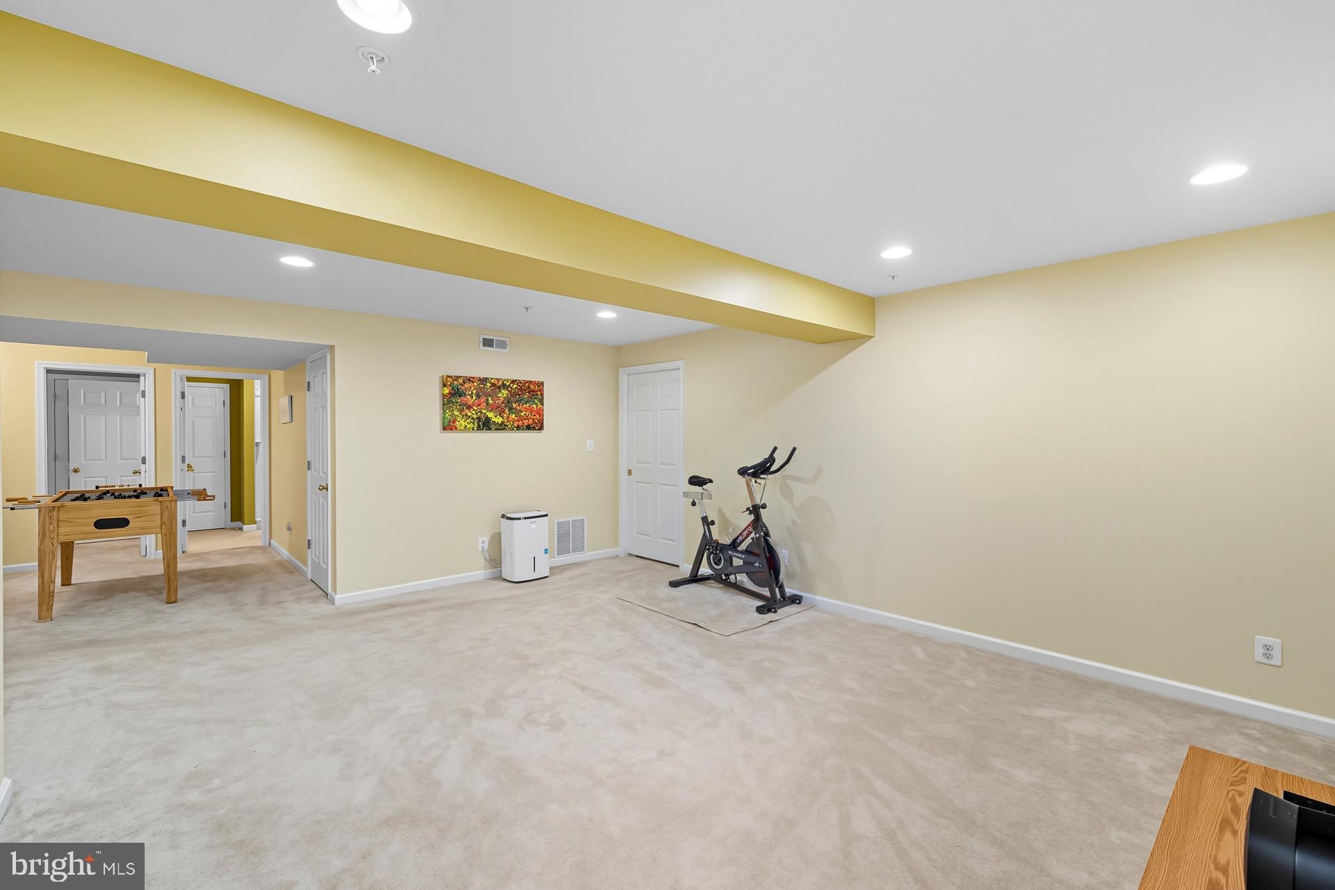 SADDLEBROOK WEST - Residential