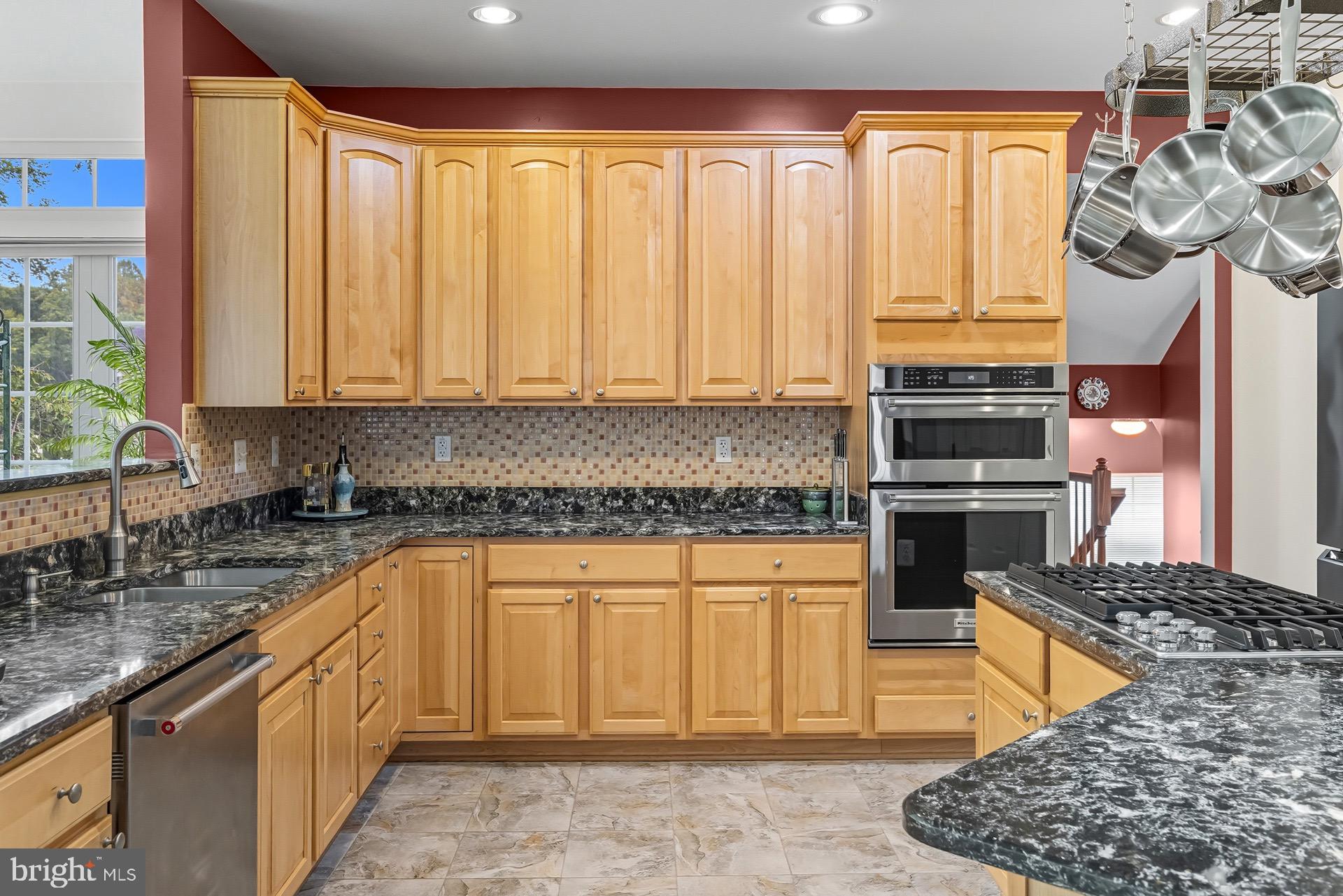 SADDLEBROOK WEST - Residential