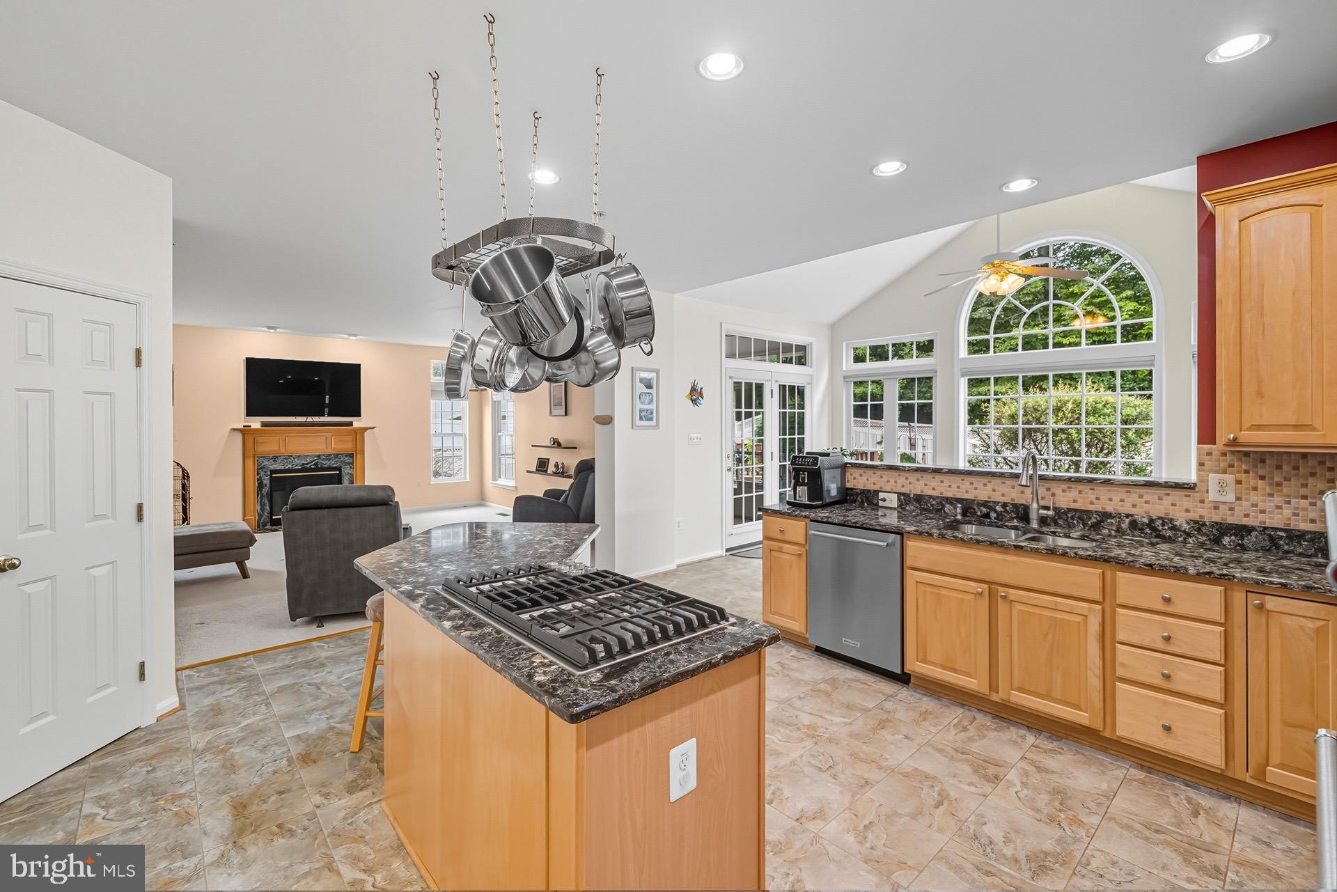 SADDLEBROOK WEST - Residential