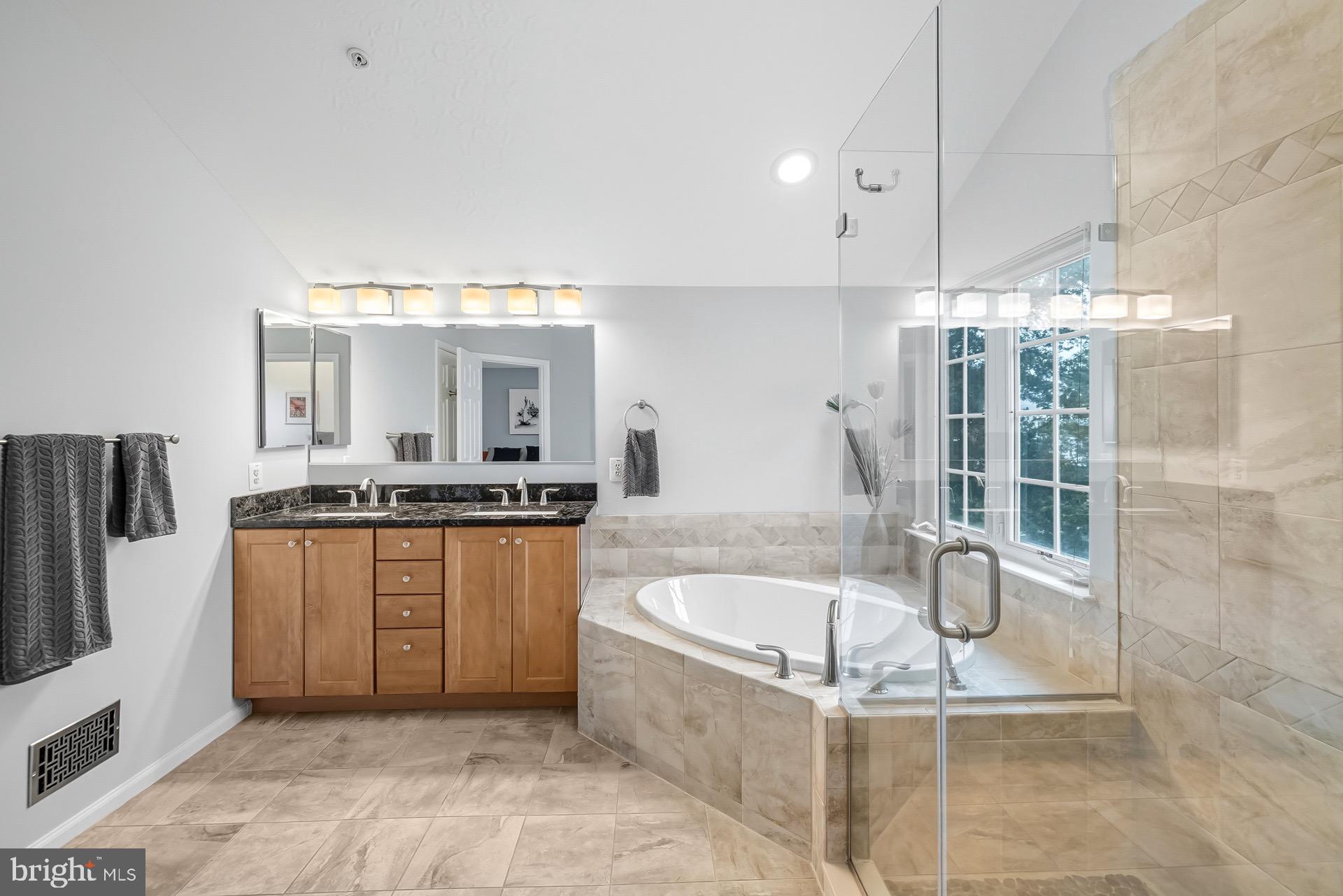 SADDLEBROOK WEST - Residential