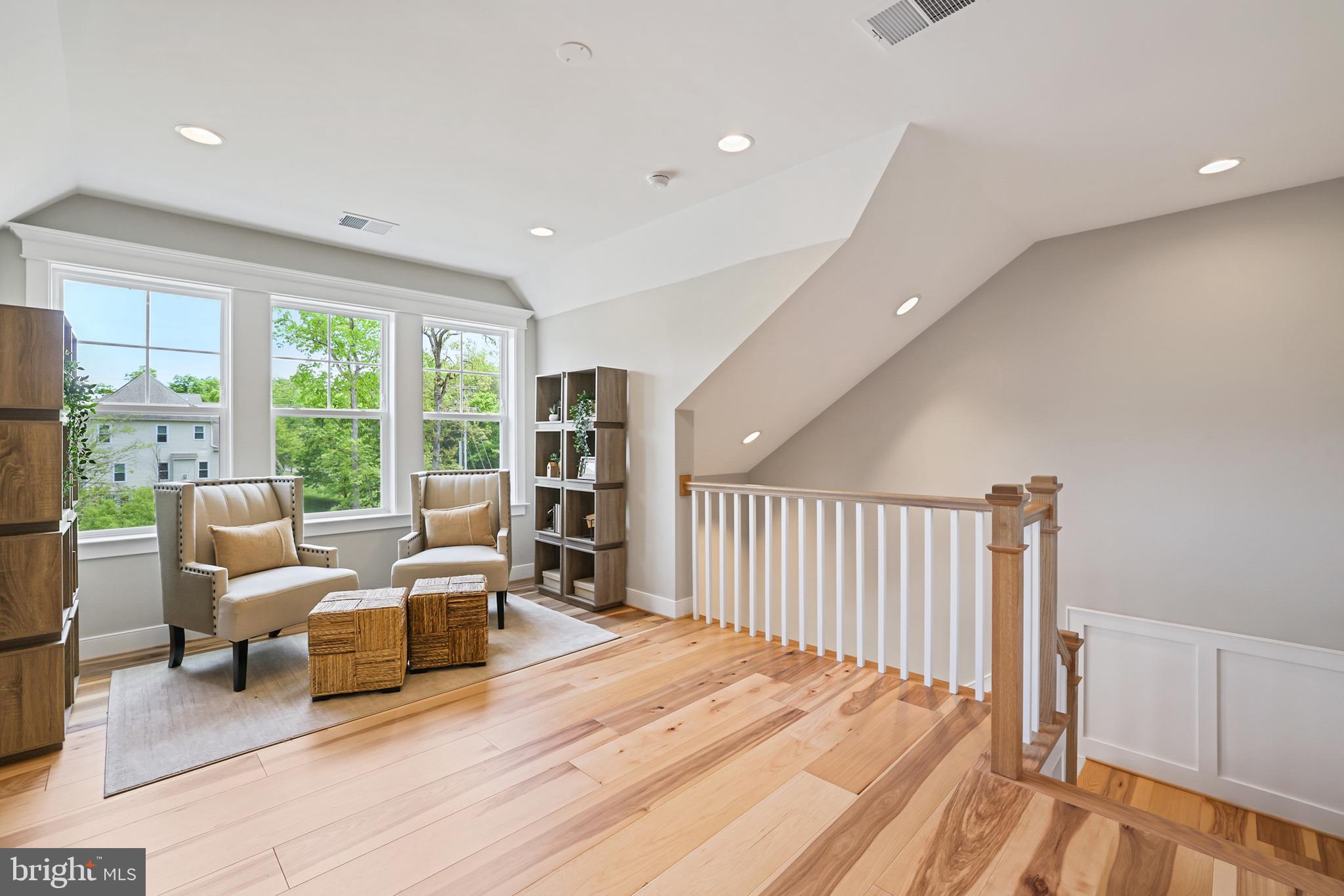 BISHOP - Residential