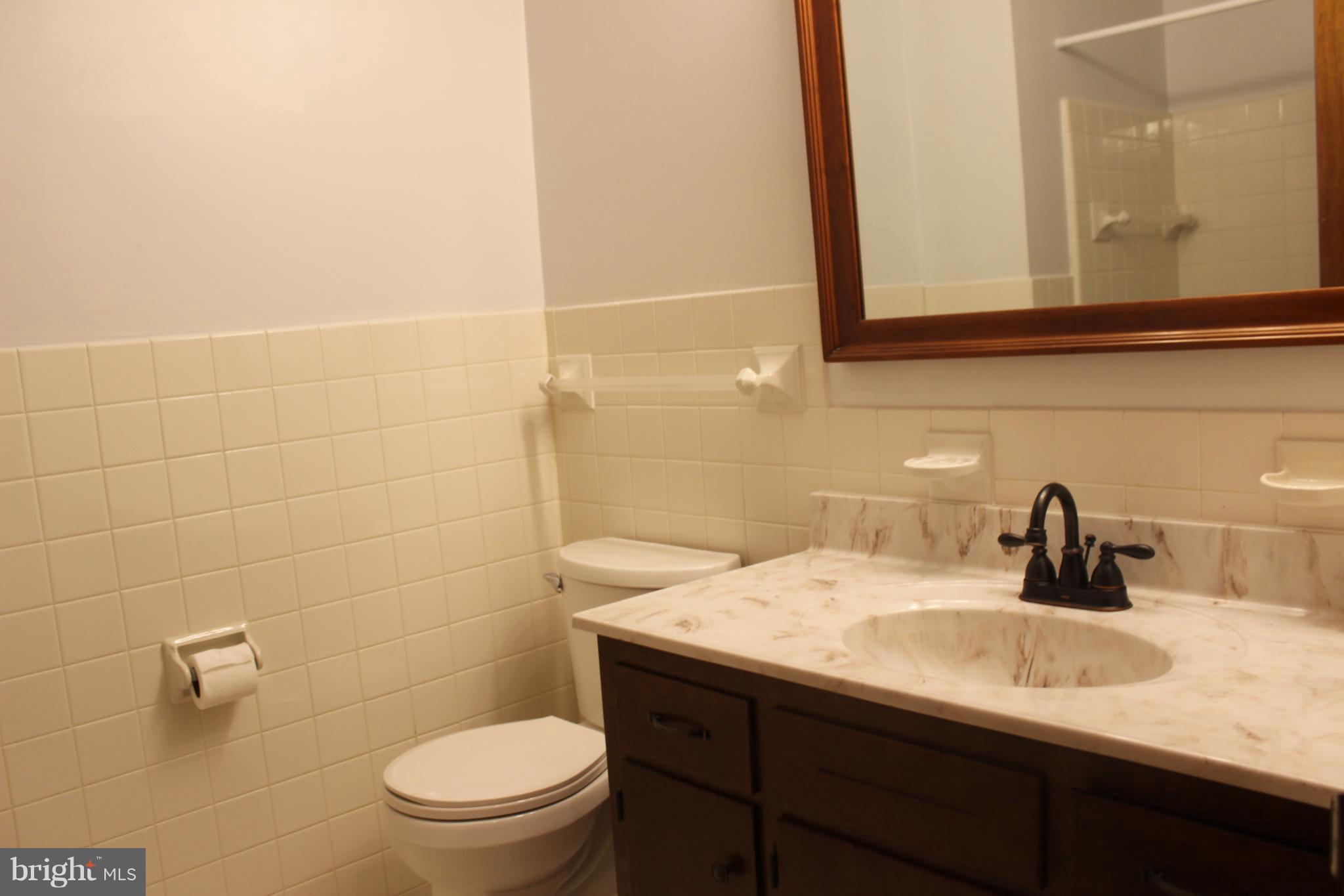 SARAH SKIPPER LANDS - Residential Lease