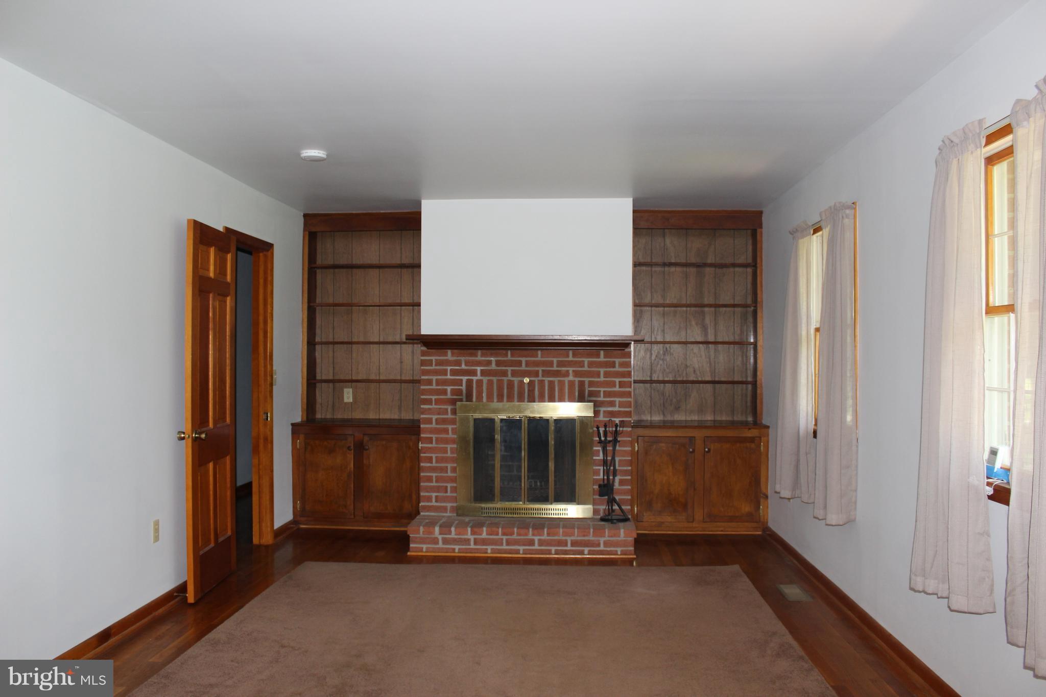 SARAH SKIPPER LANDS - Residential Lease