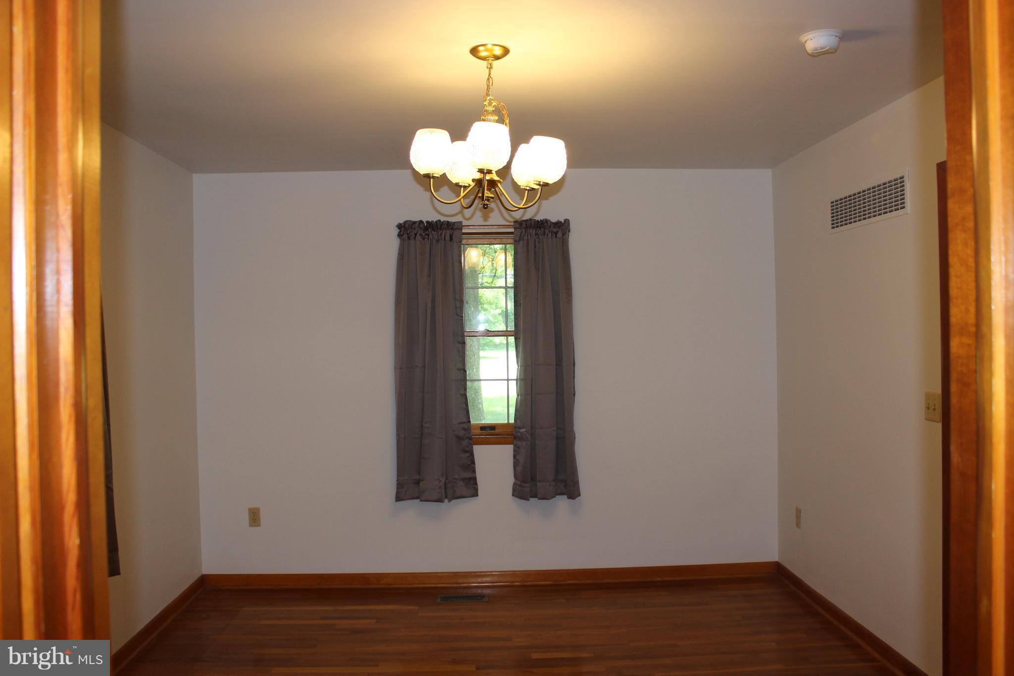 SARAH SKIPPER LANDS - Residential Lease