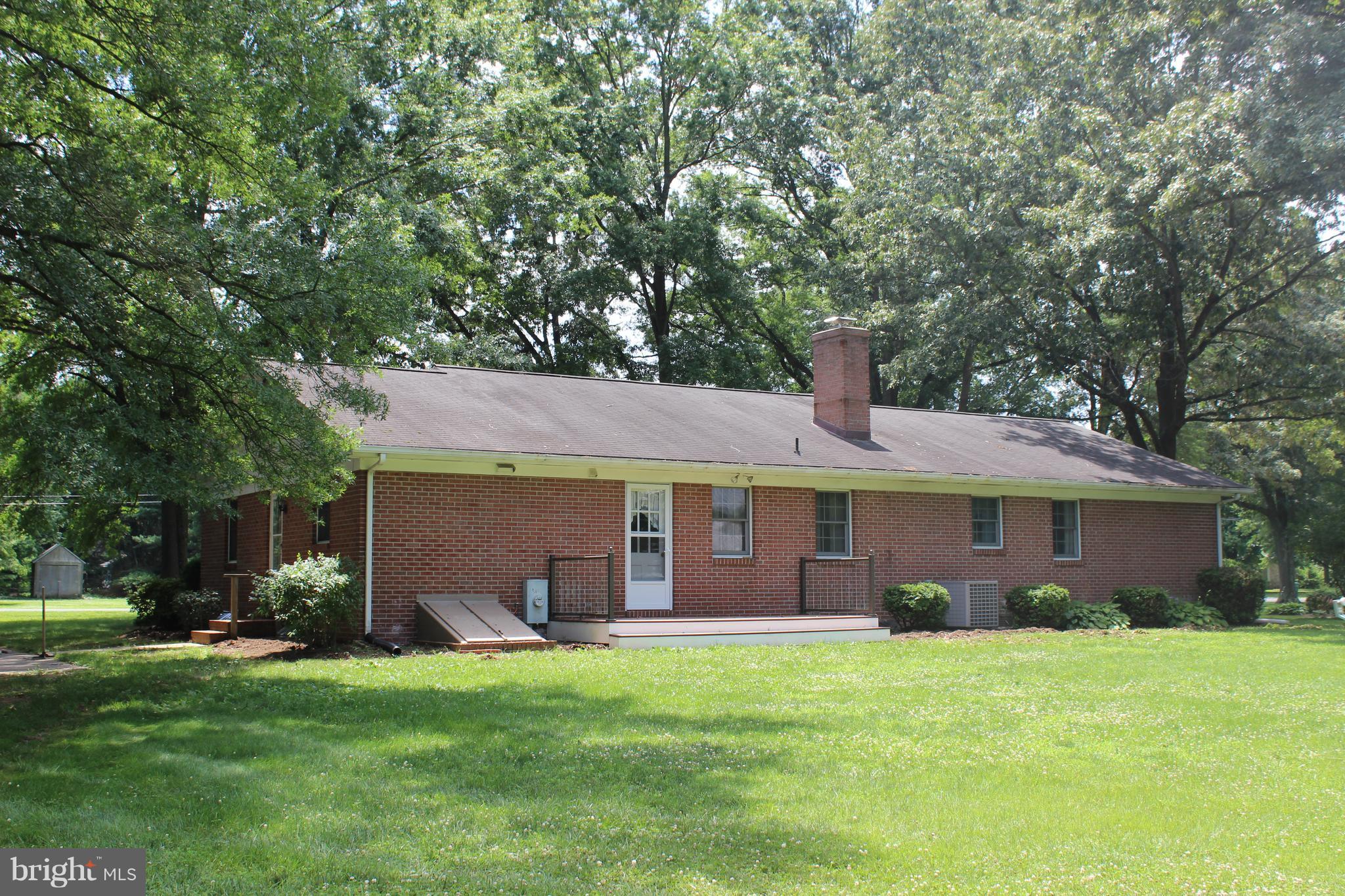 SARAH SKIPPER LANDS - Residential Lease