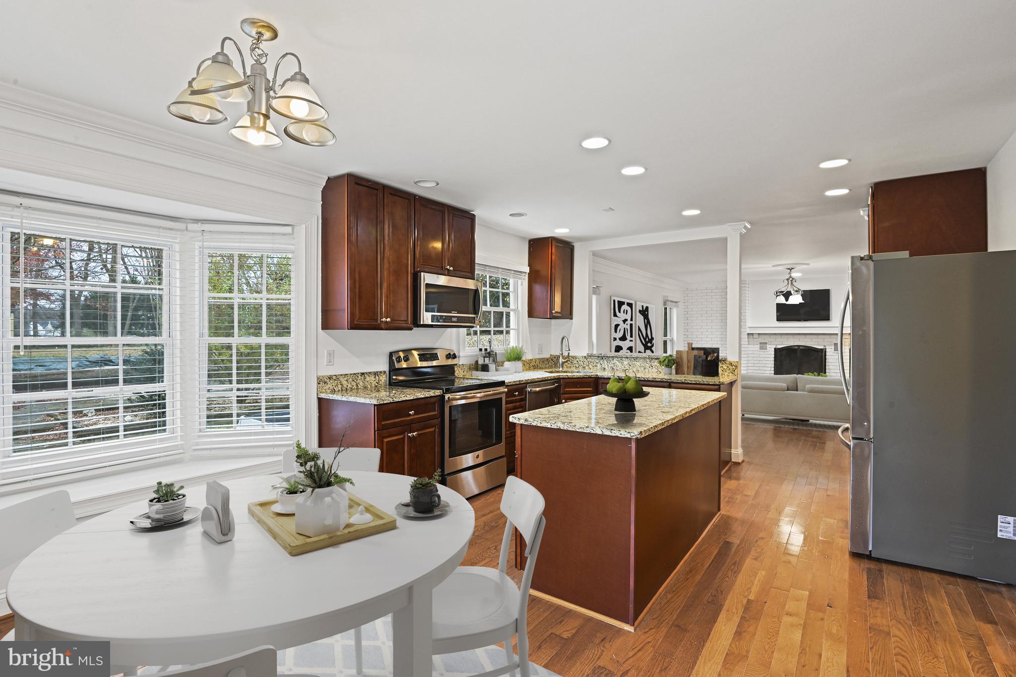 GOLDLEAF TERRACE - Residential