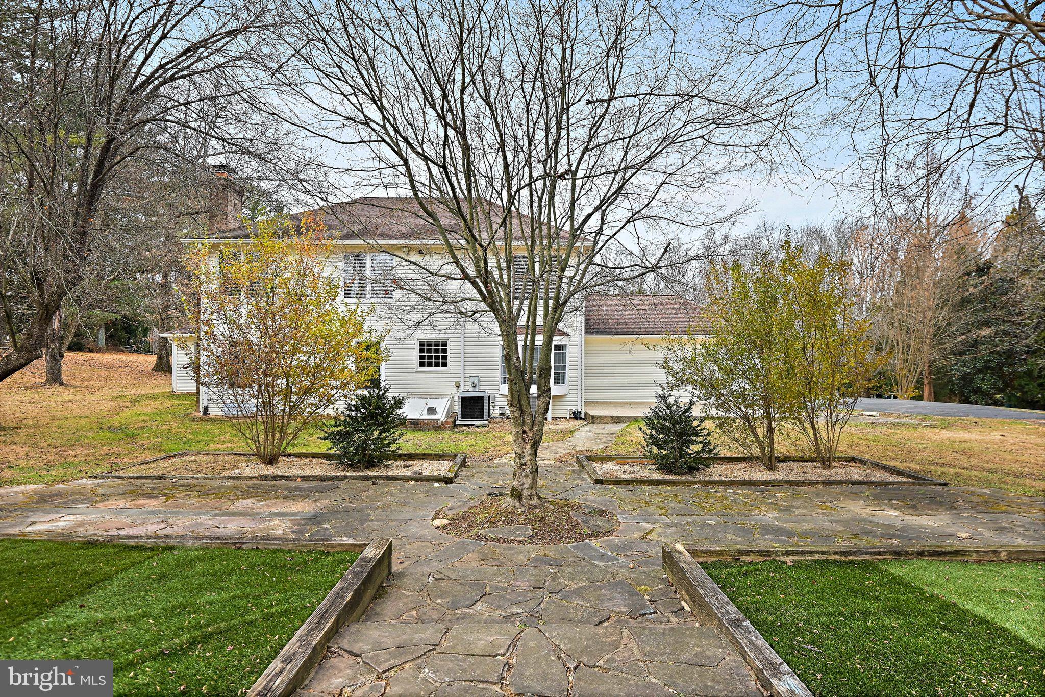 GOLDLEAF TERRACE - Residential