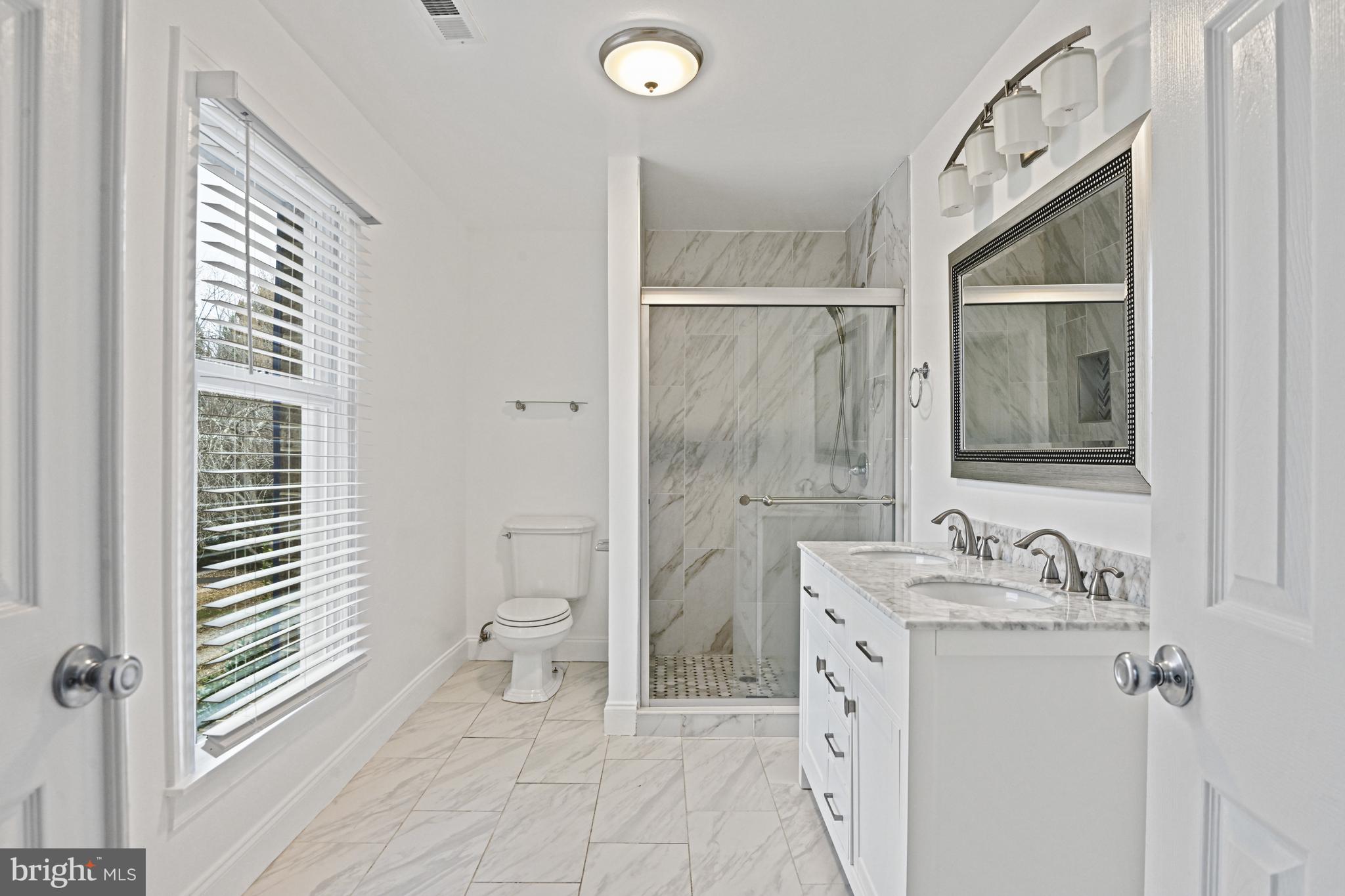 GOLDLEAF TERRACE - Residential