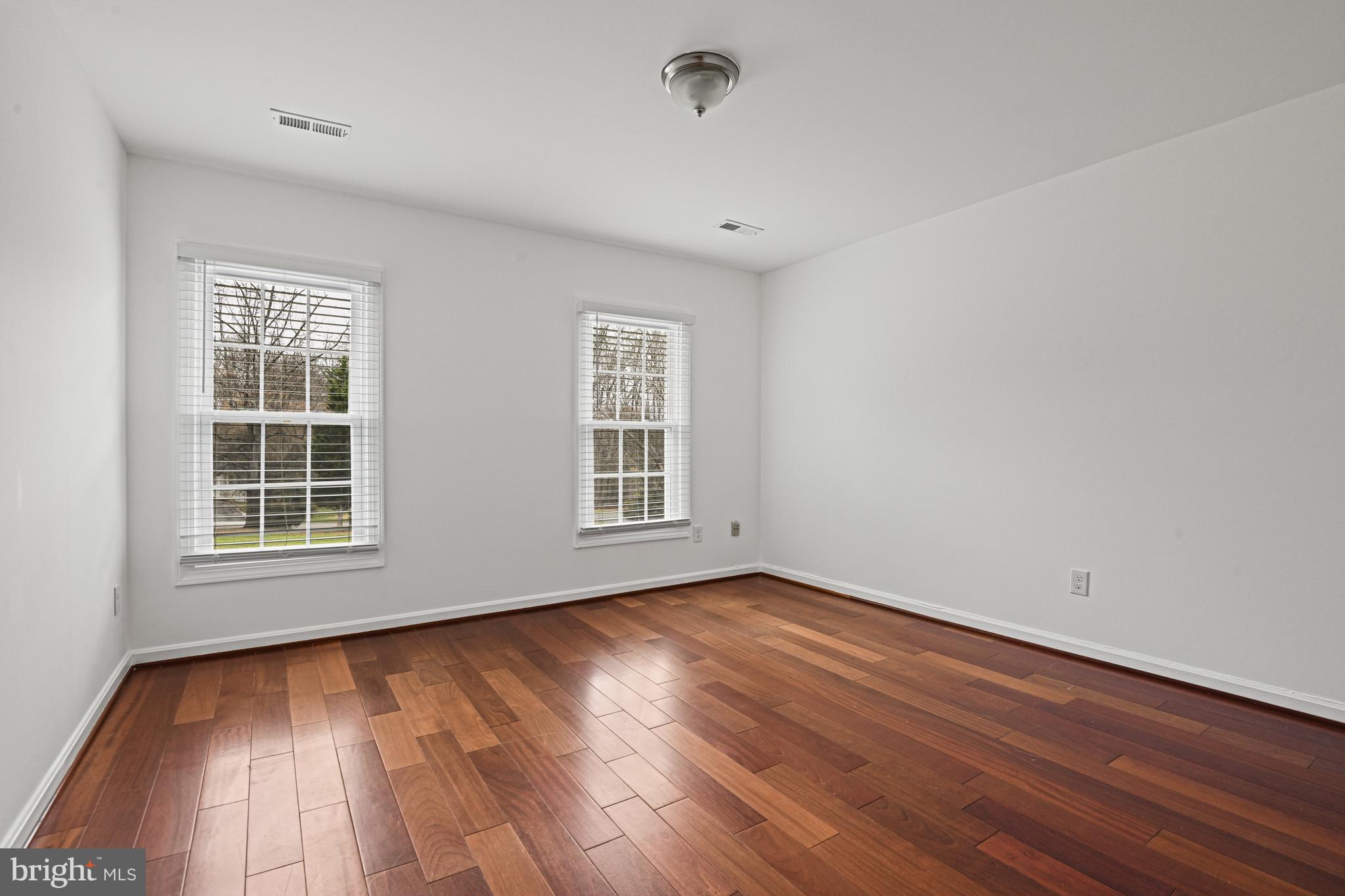 GOLDLEAF TERRACE - Residential