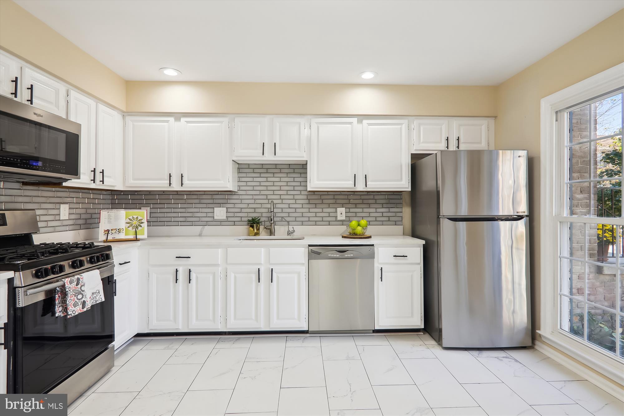 TIMBERLAWN - Residential